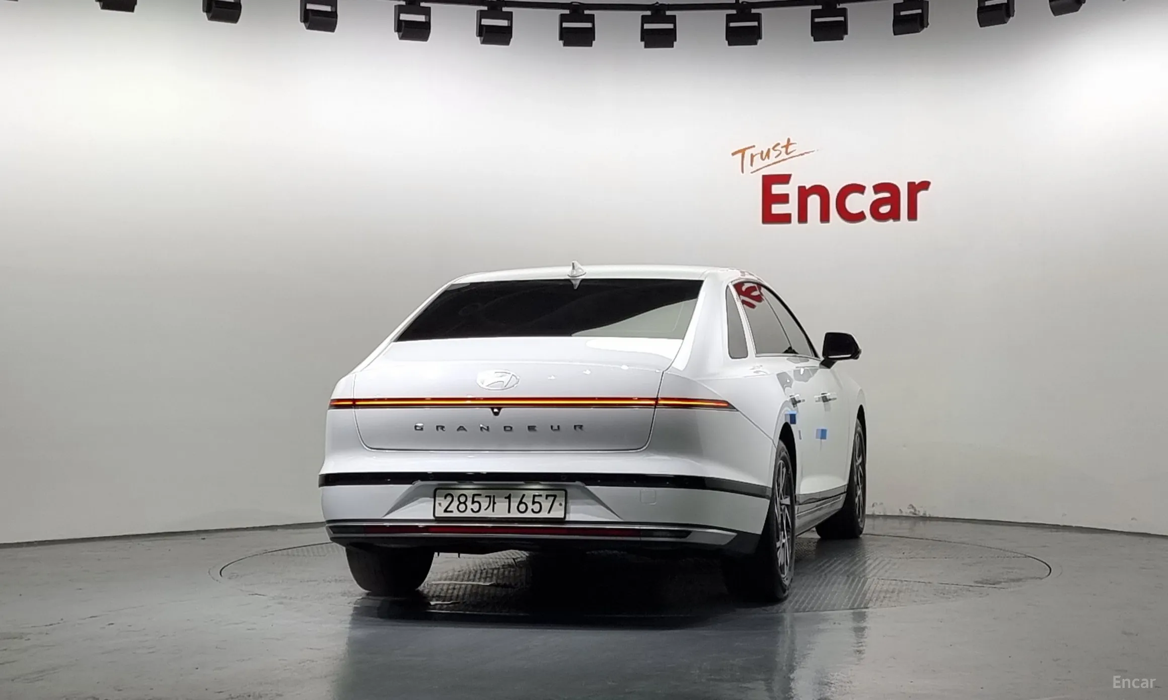 Hyundai Grandeur Hybrid (GN7) превью 3