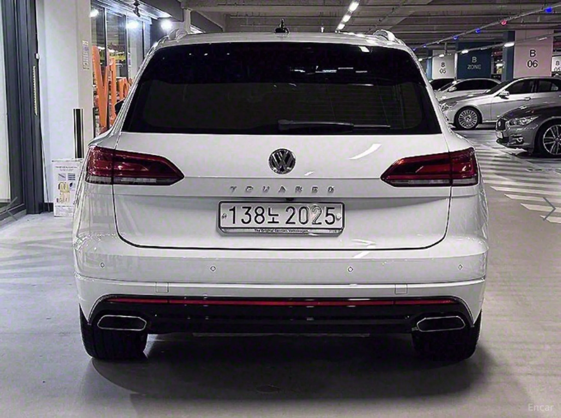 Volkswagen Touareg 3rd Generation превью 3