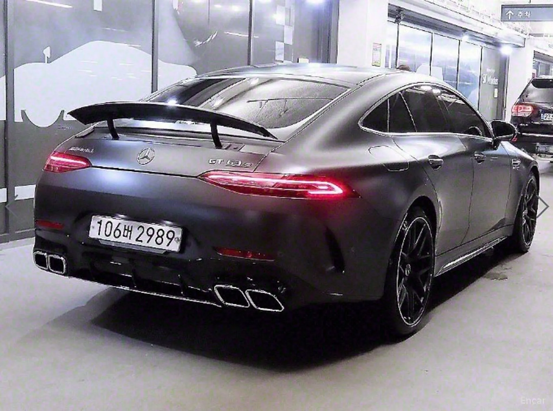 Mercedes Benz AMG GT превью 3