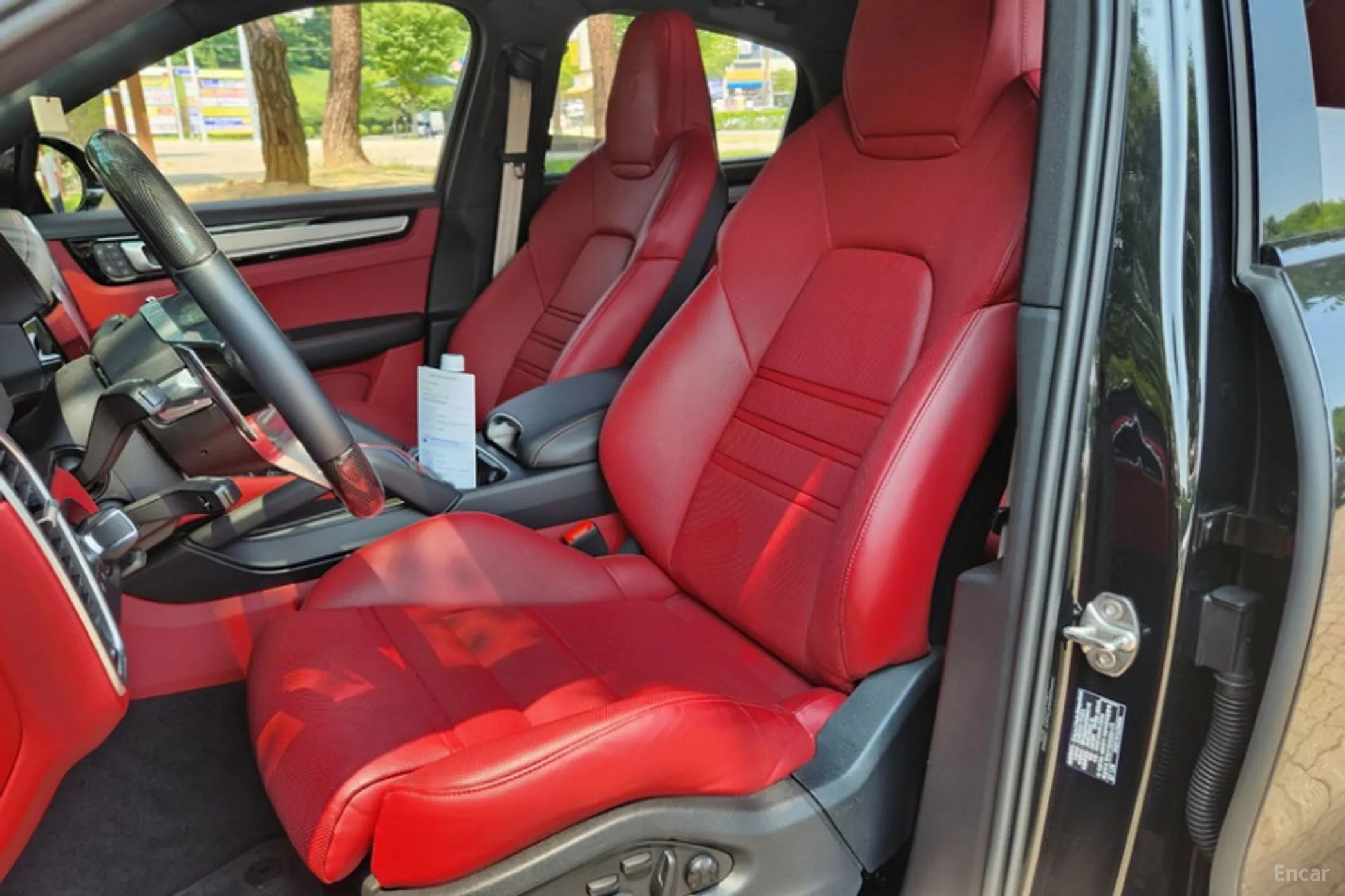 Porsche Cayenne (PO536) превью 3