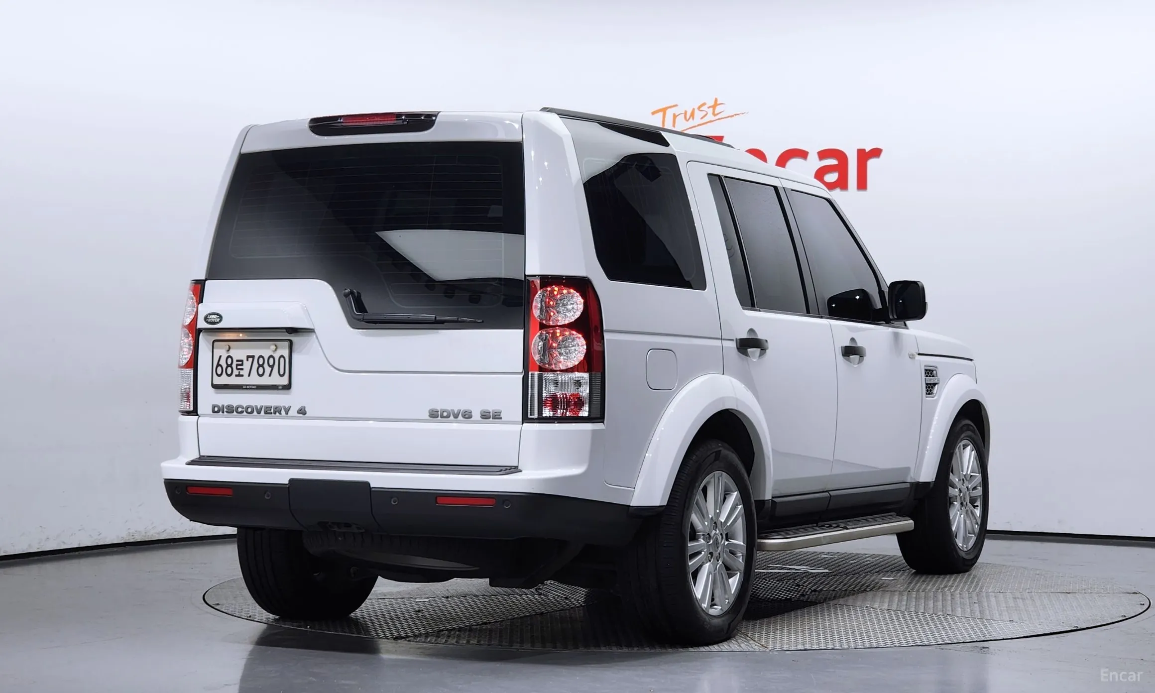 Land Rover Discovery 4 превью 2