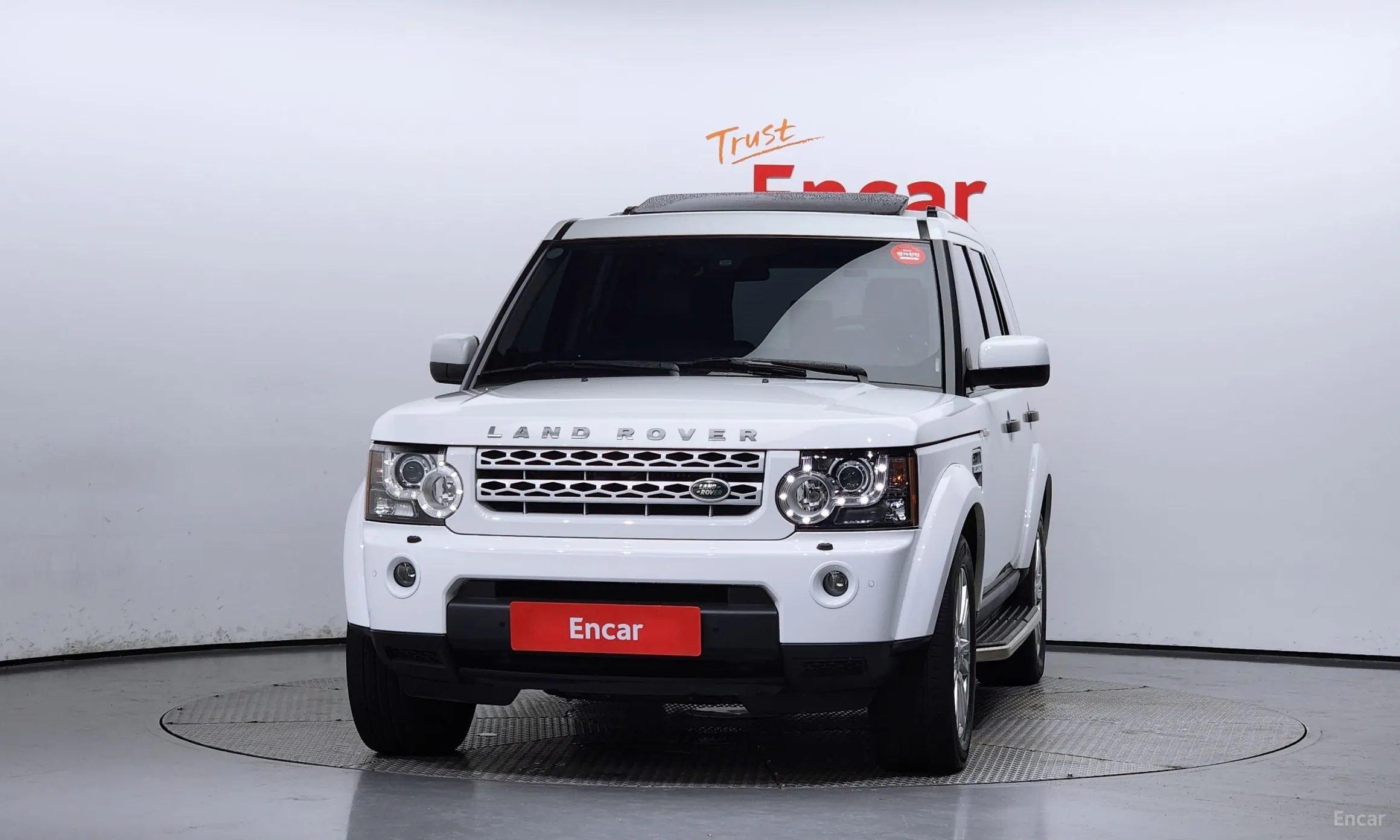 Land Rover Discovery 4 превью 3