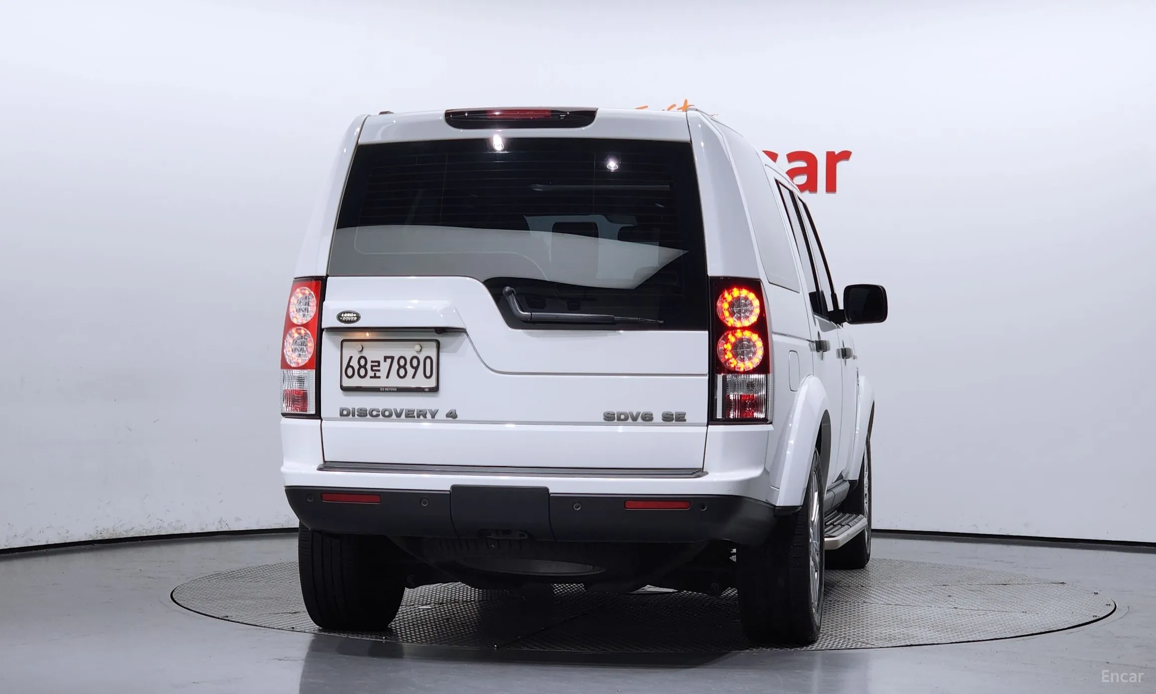 Land Rover Discovery 4 превью 4