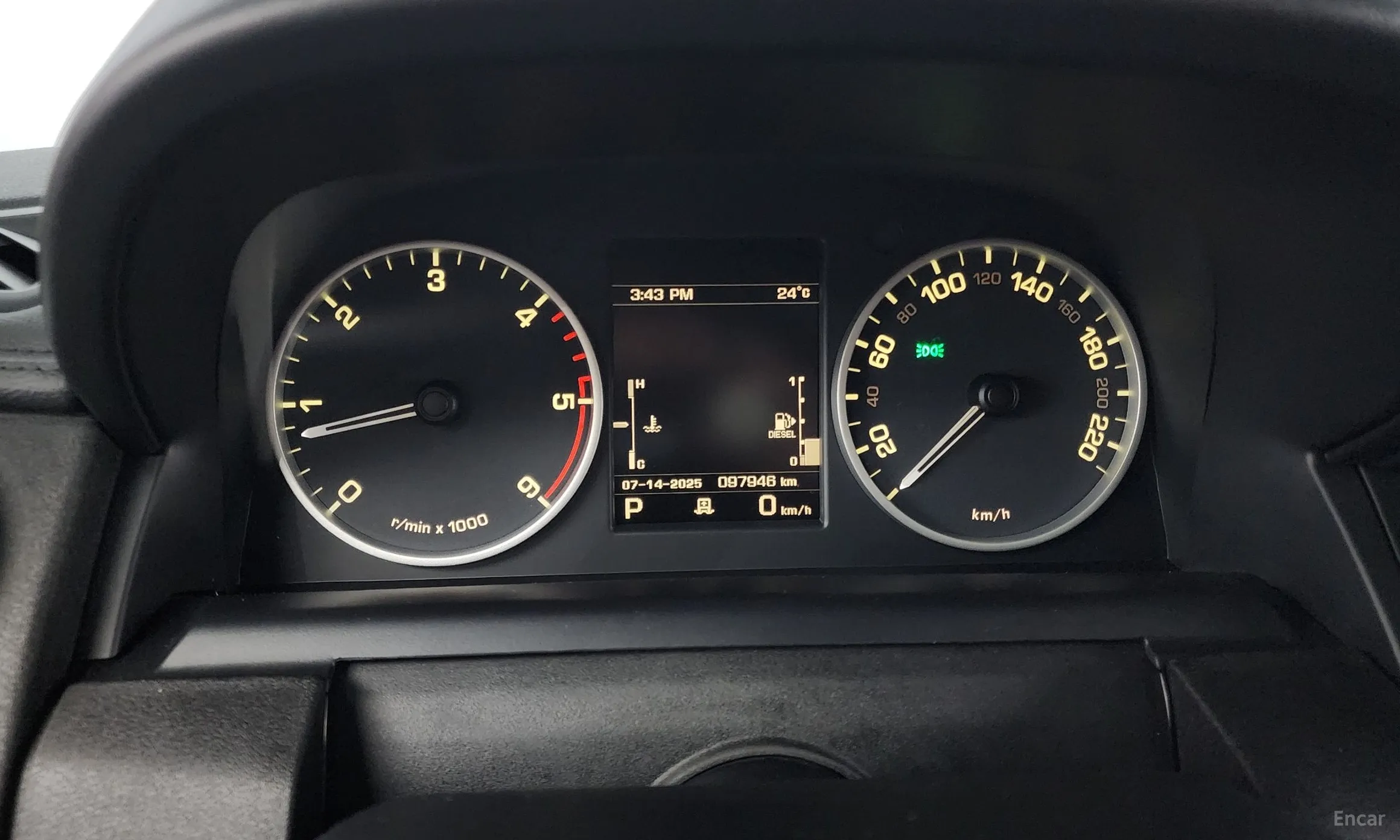 Land Rover Discovery 4 превью 8