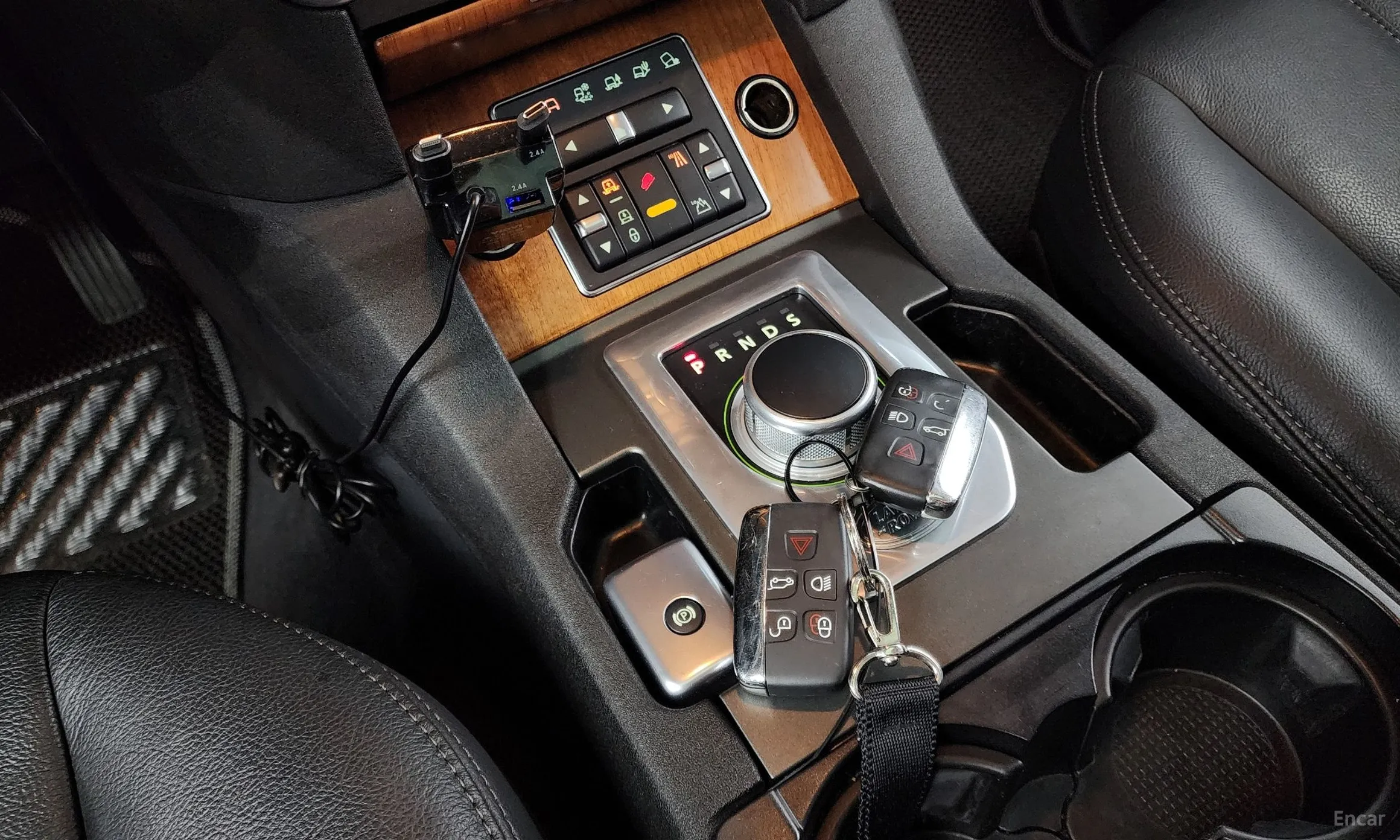 Land Rover Discovery 4 превью 9