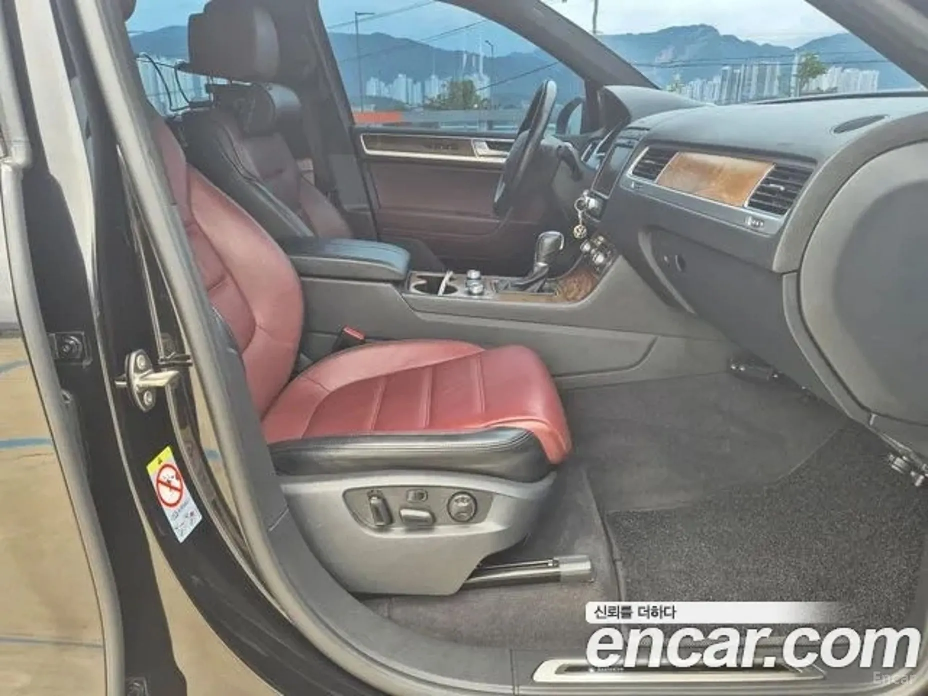 Volkswagen New Touareg превью 4