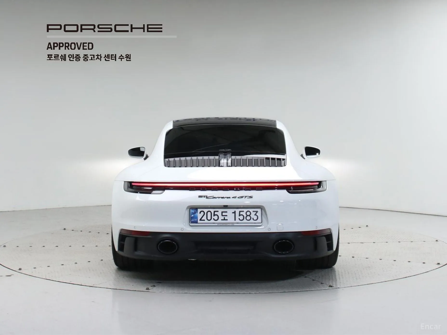 Porsche 911 (992) превью 3