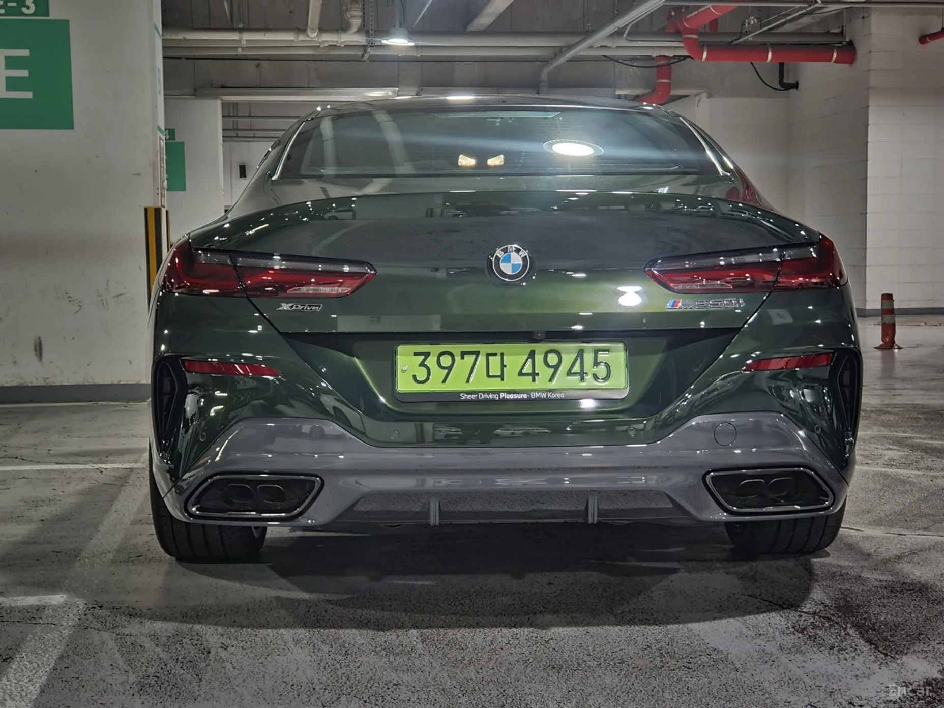 BMW 8-series (G15) превью 3