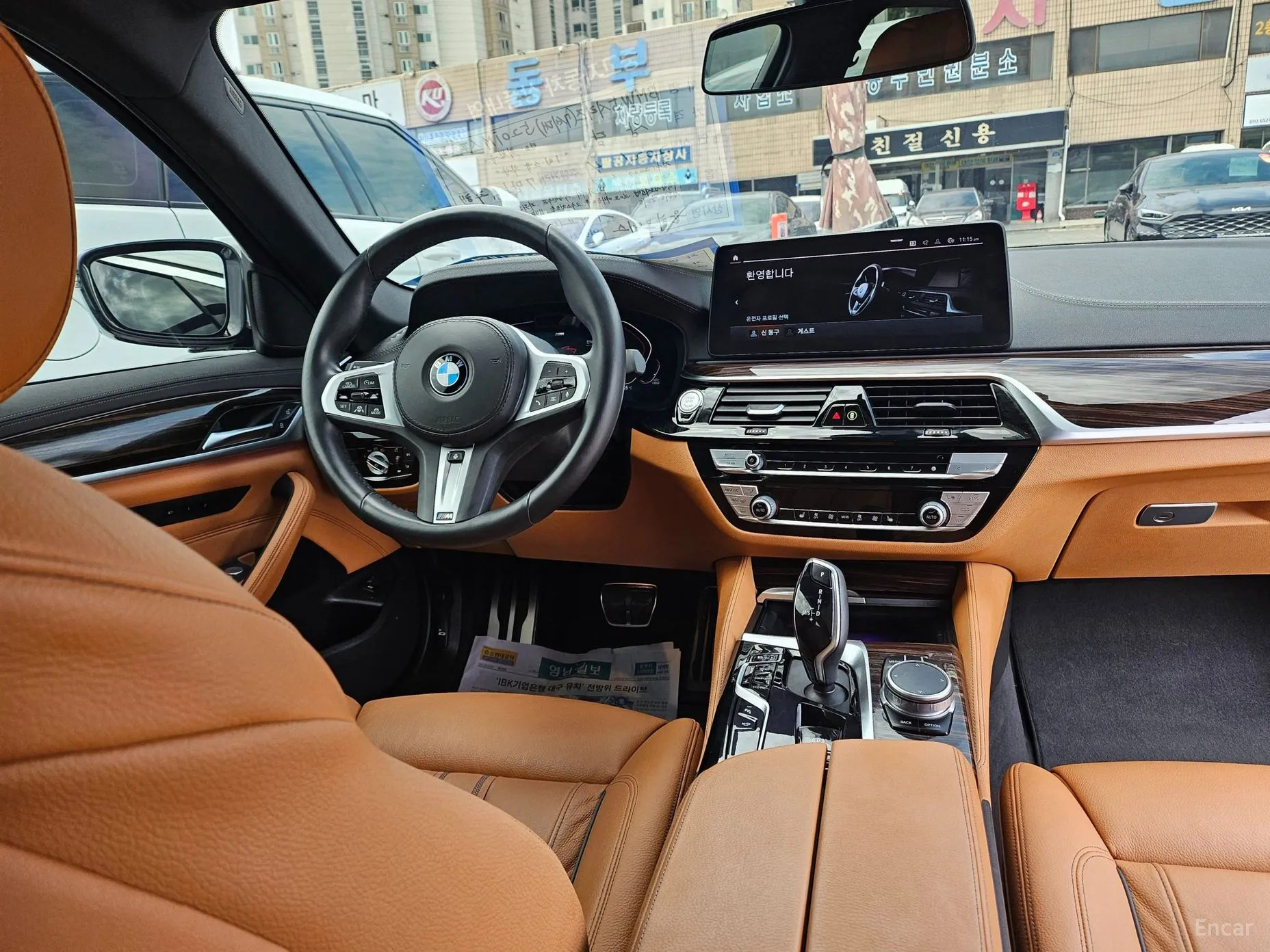 BMW 5 Series (G30) превью 4