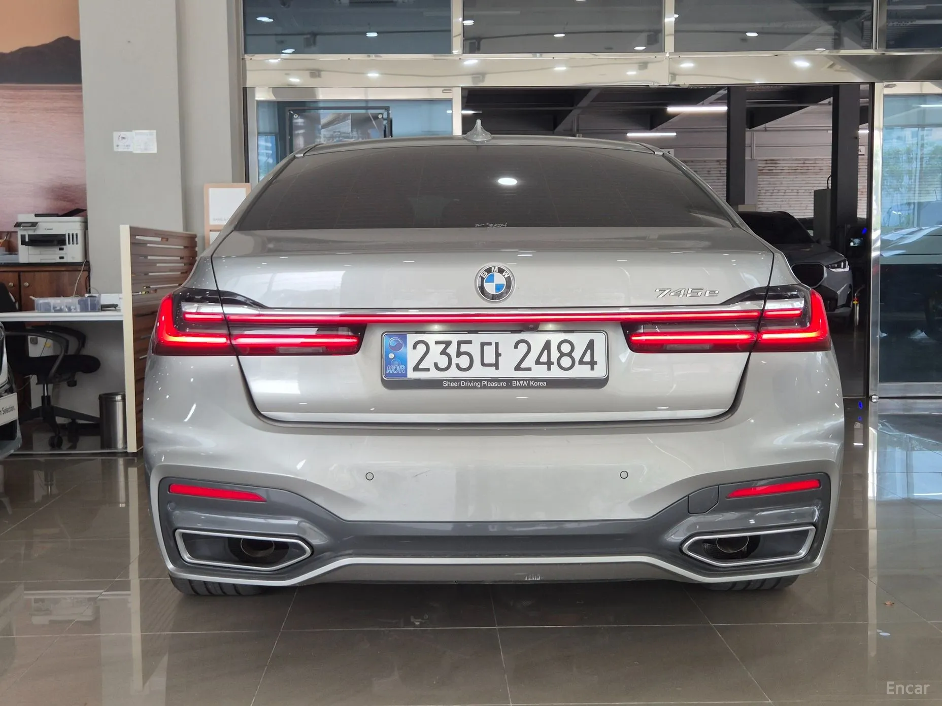 BMW 7 Series (G11) превью 3