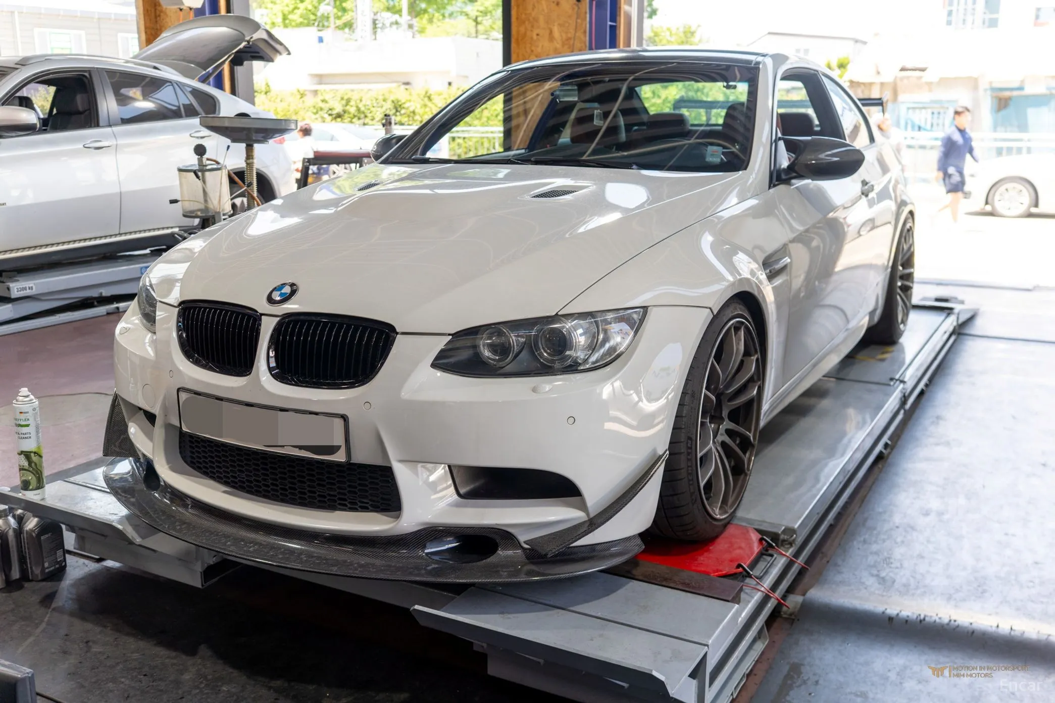 BMW M3 (E90)