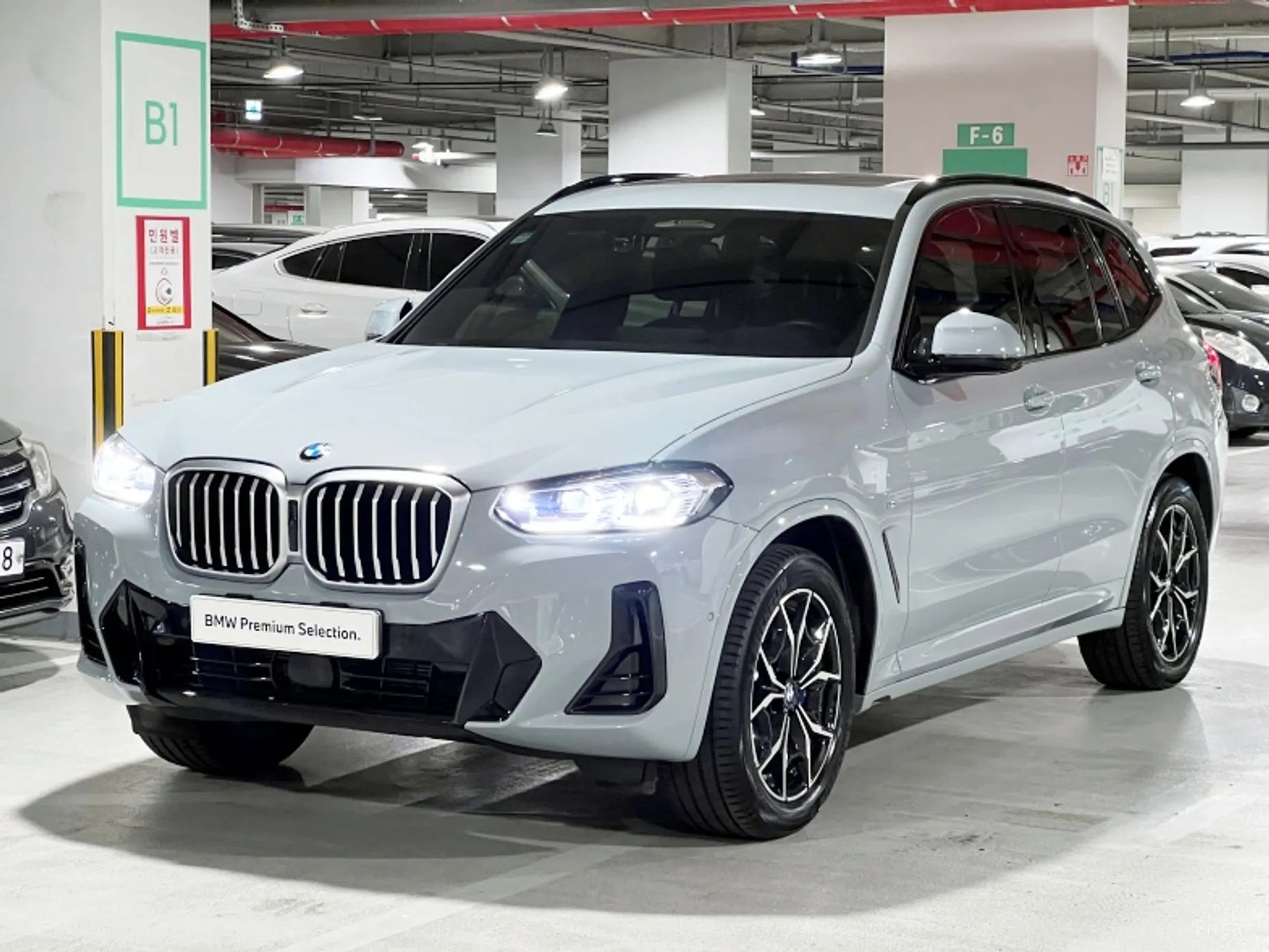 X3 (G01)
