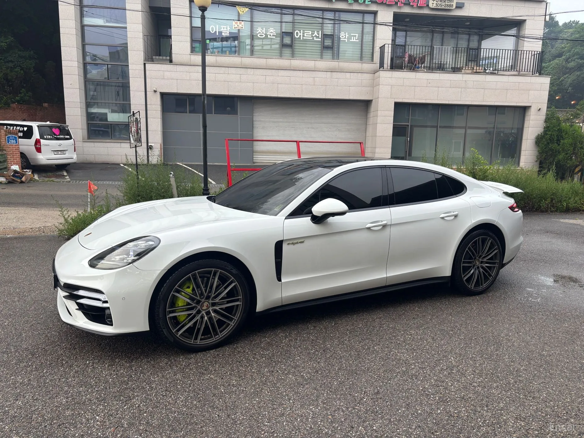 Porsche Panamera (971) превью 3