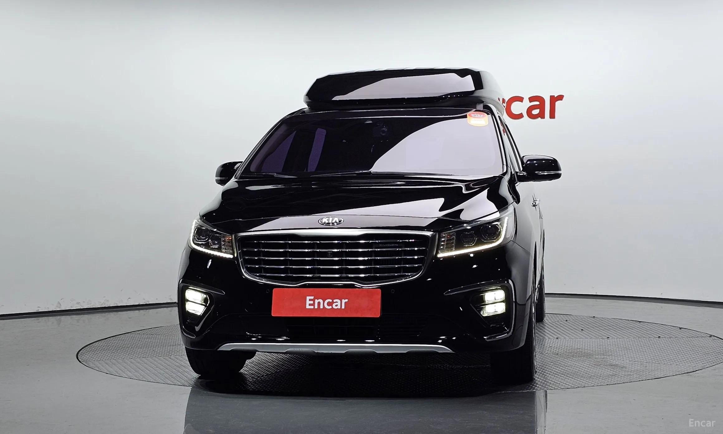 Kia Carnival превью 2