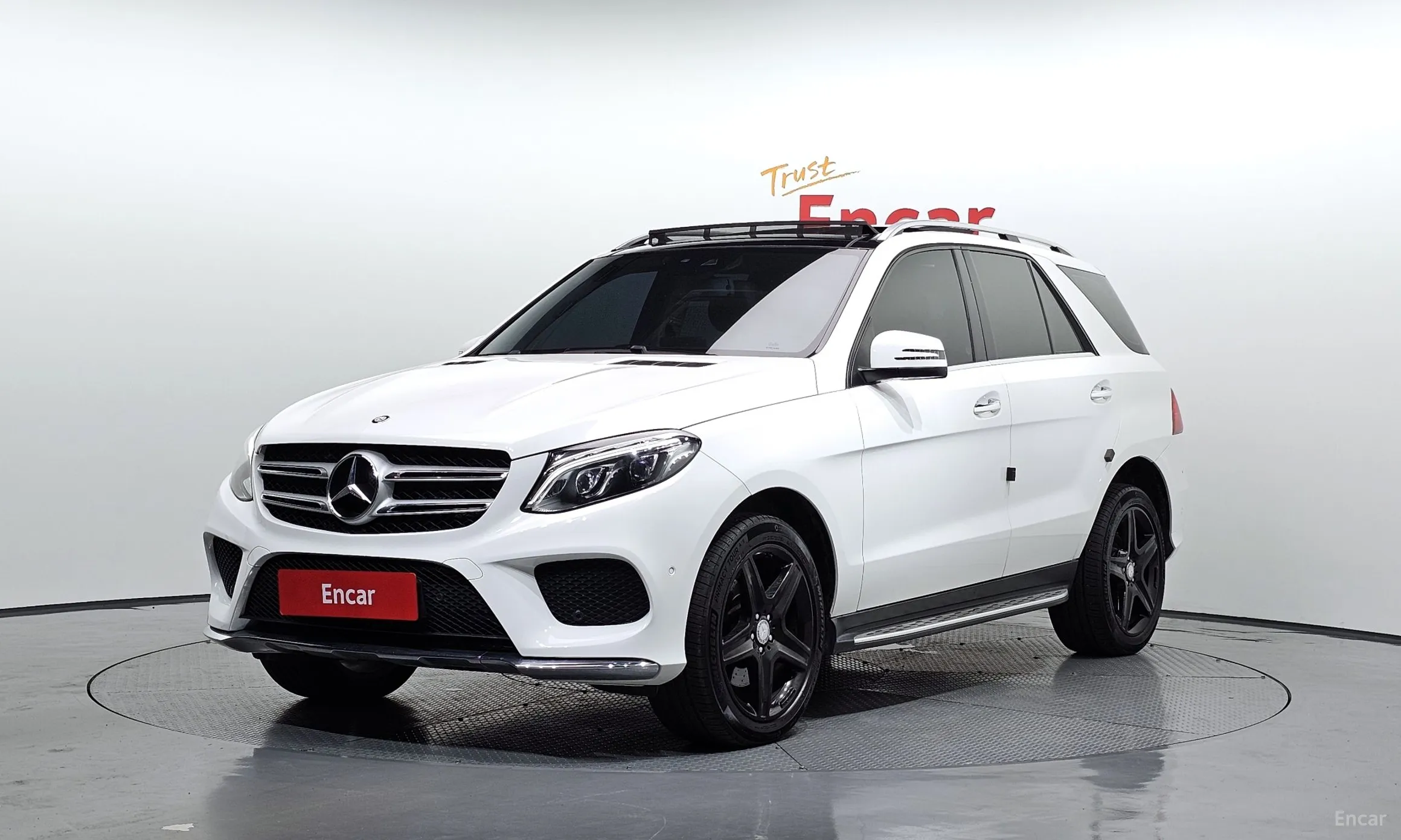 Mercedes Benz GLE-Class W166