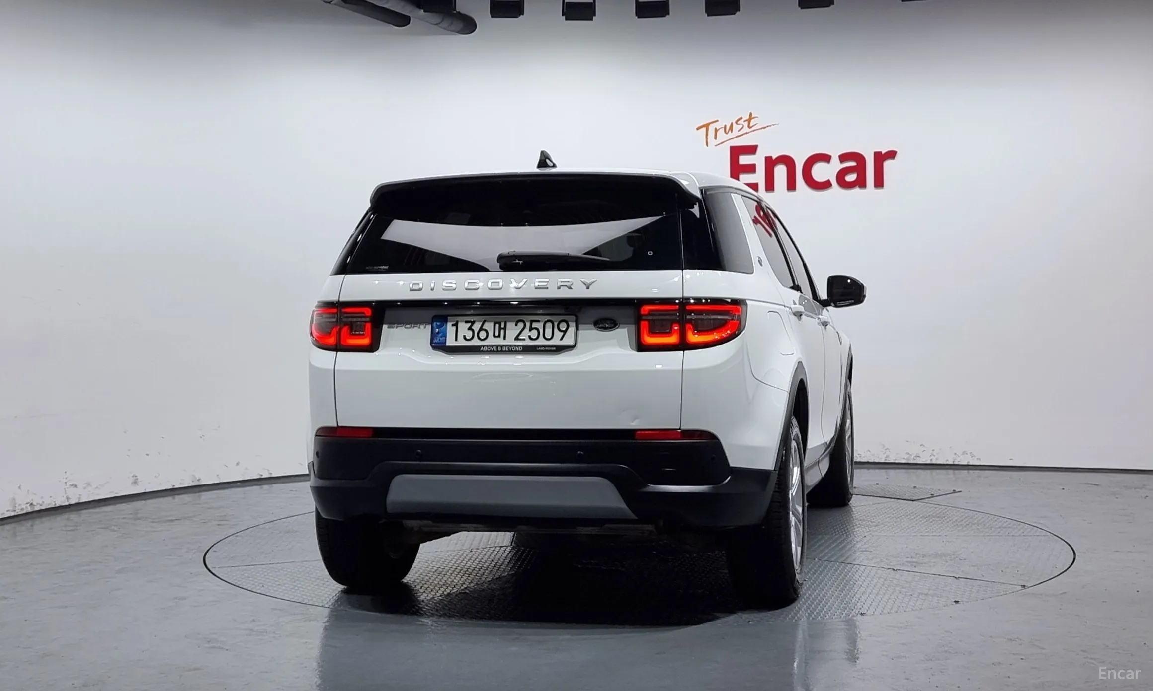 Land Rover Discovery Sports превью 3