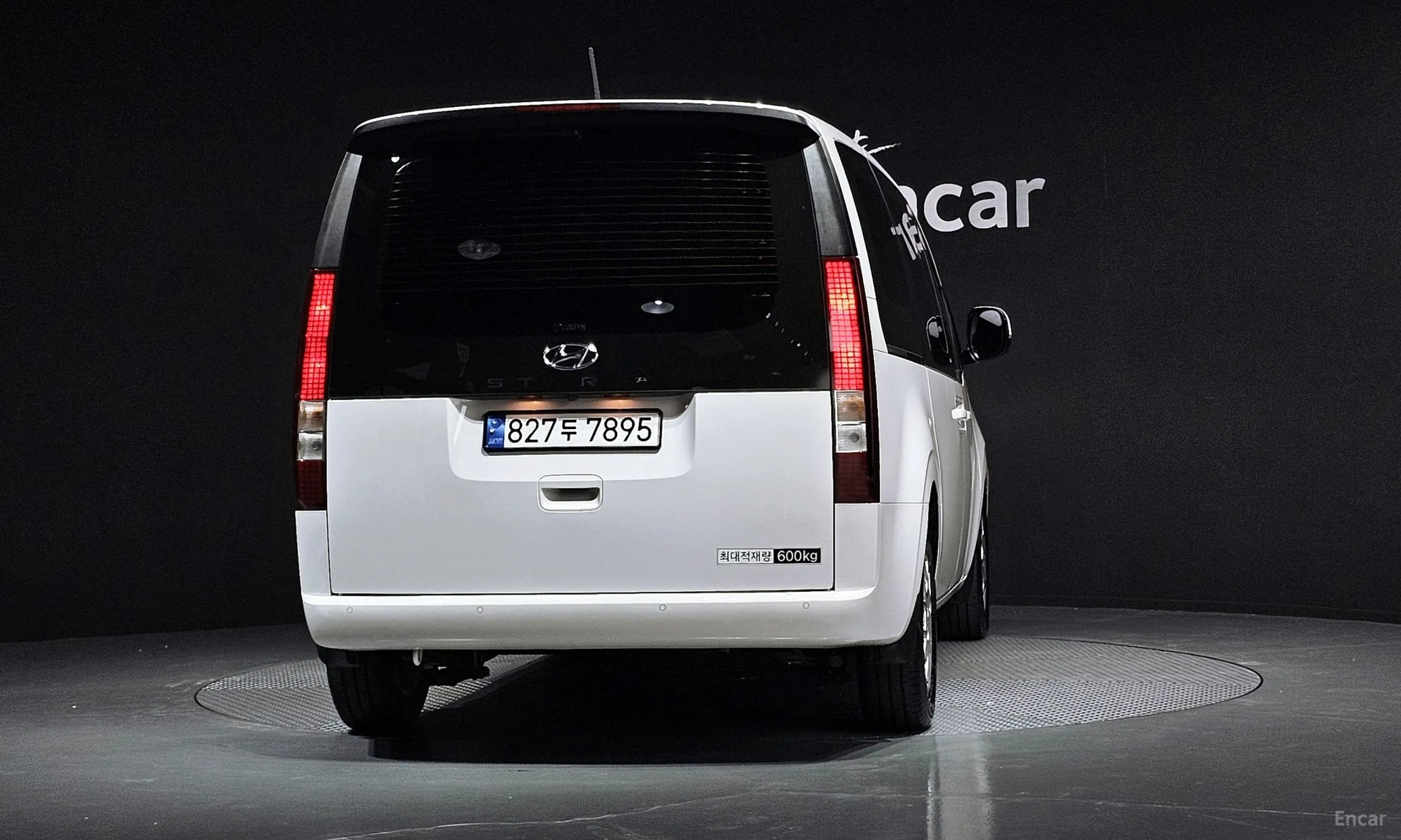Hyundai Staria превью 3