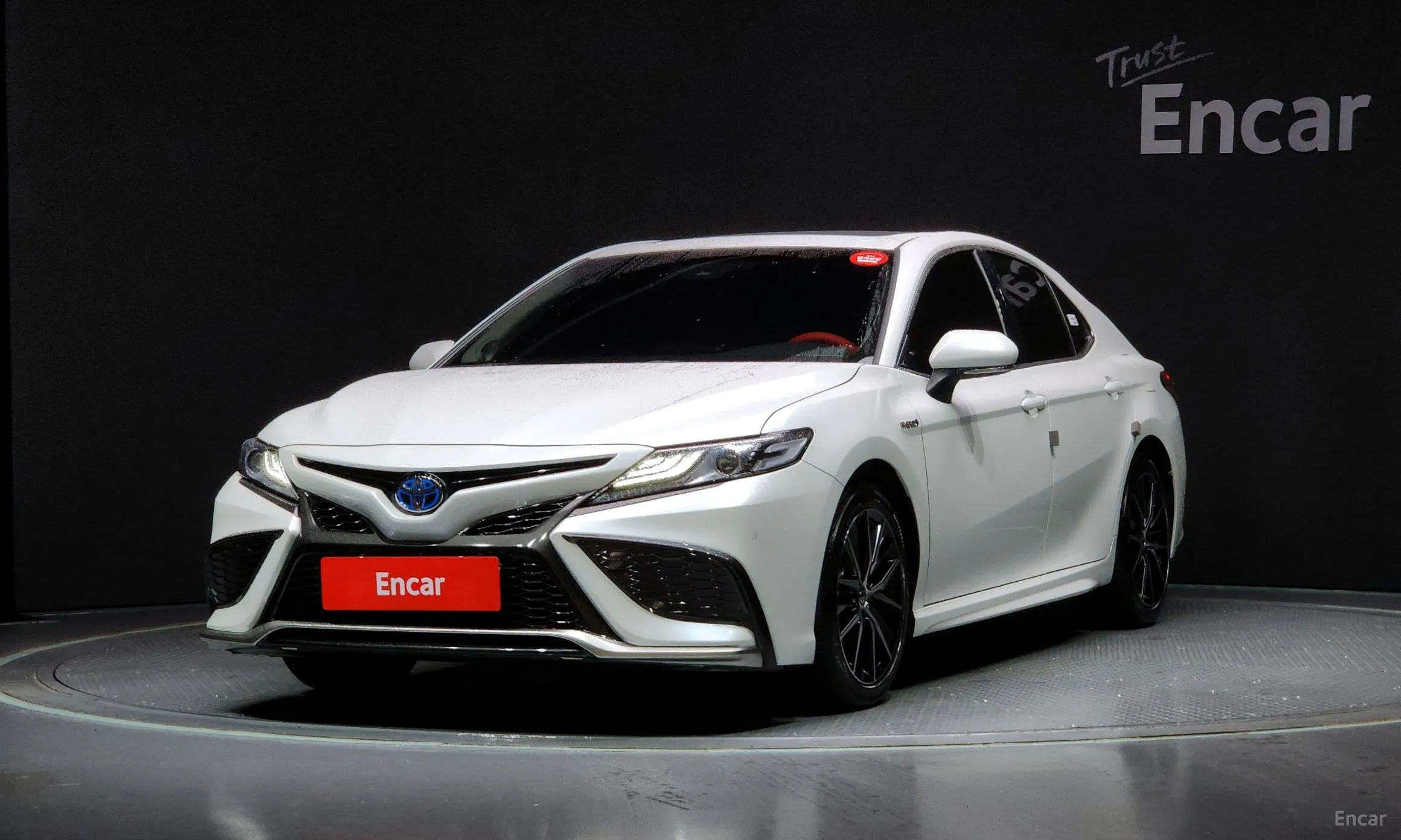 Camry (XV70)