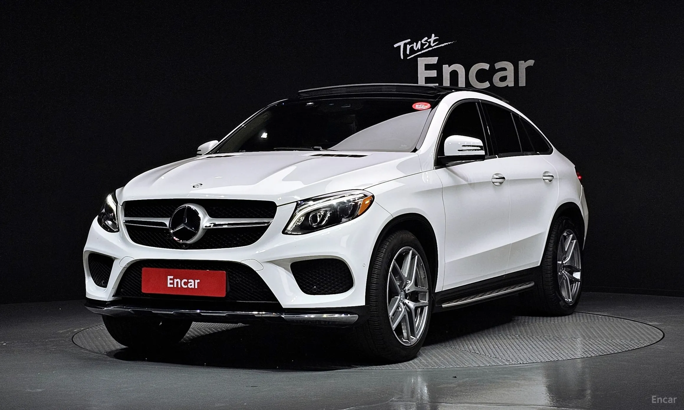 Mercedes Benz GLE-Class W166