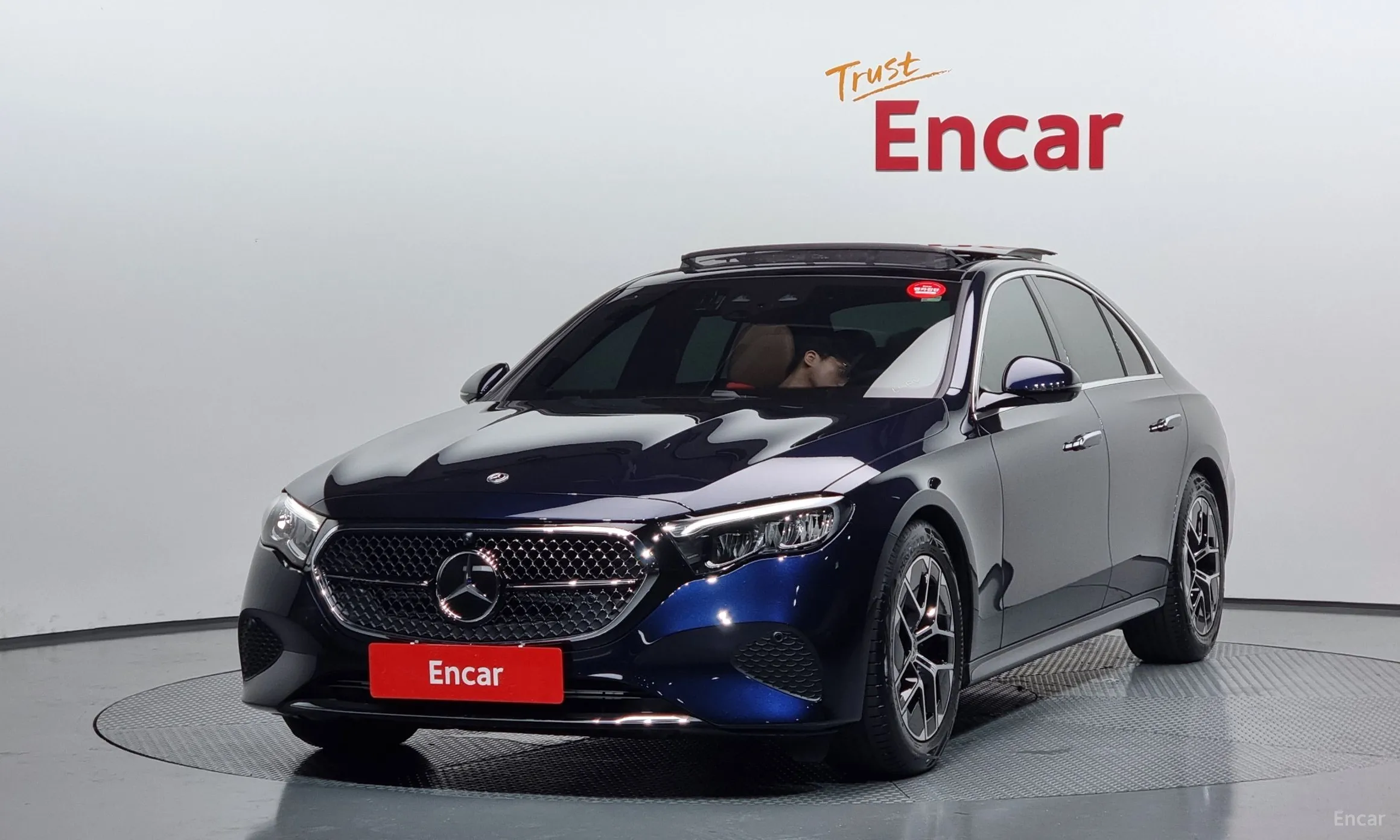 E-Class W214