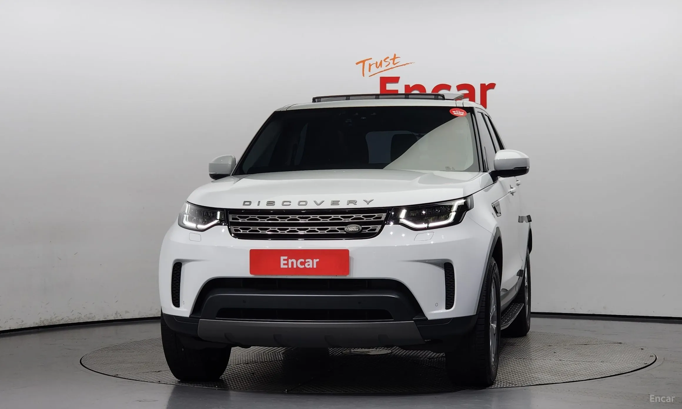 Land Rover Discovery 5 превью 2