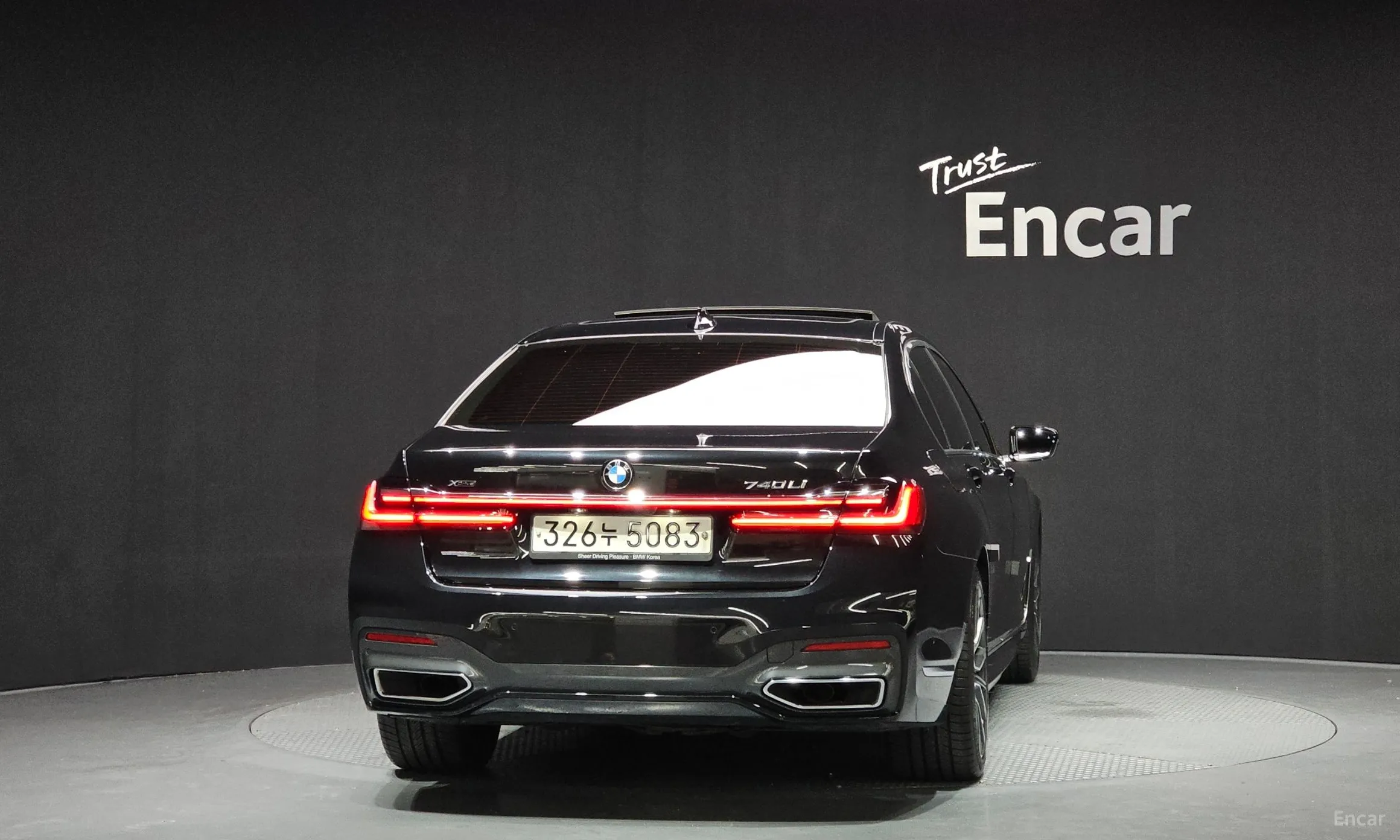 BMW 7 Series (G11) превью 3