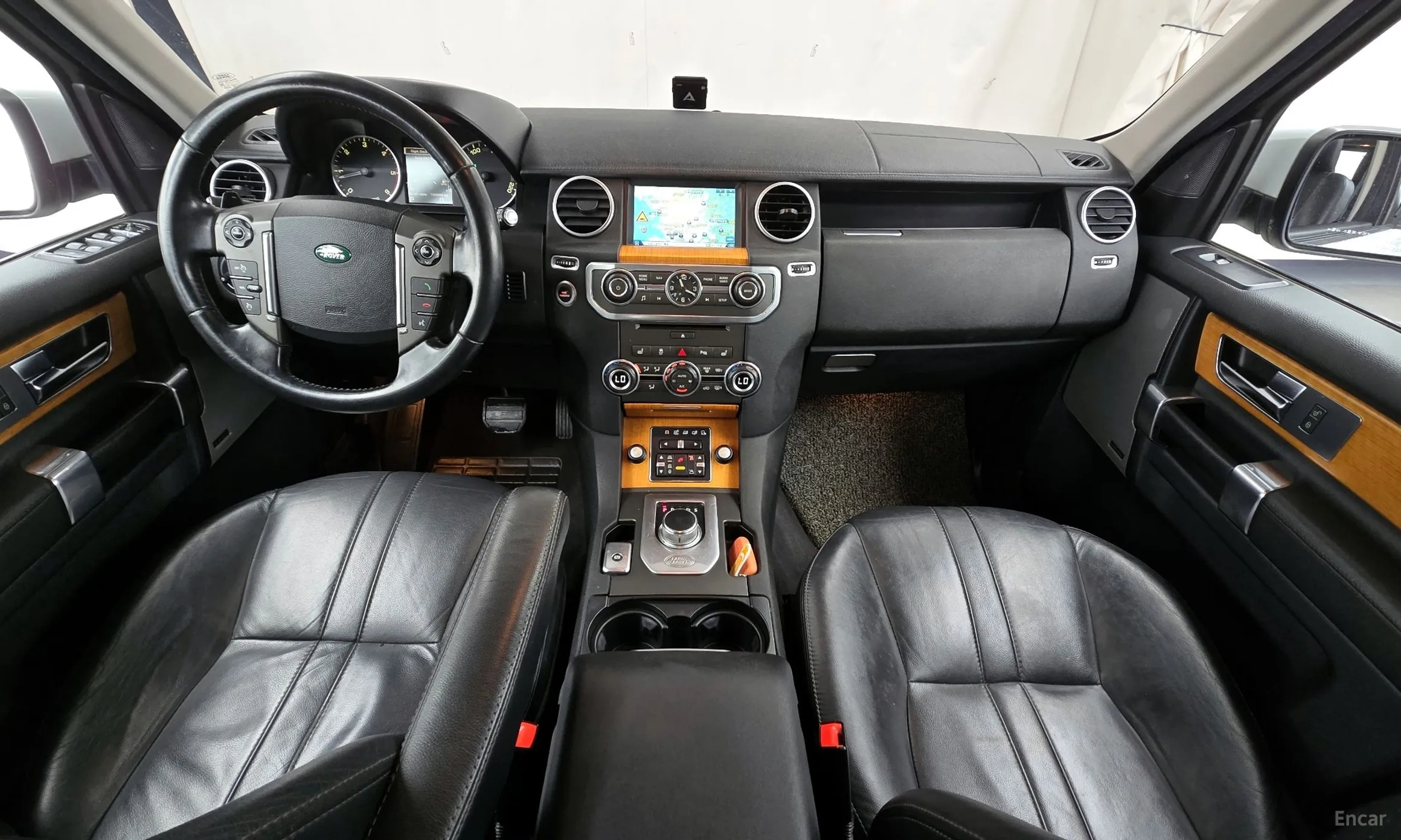Land Rover Discovery 4 превью 4