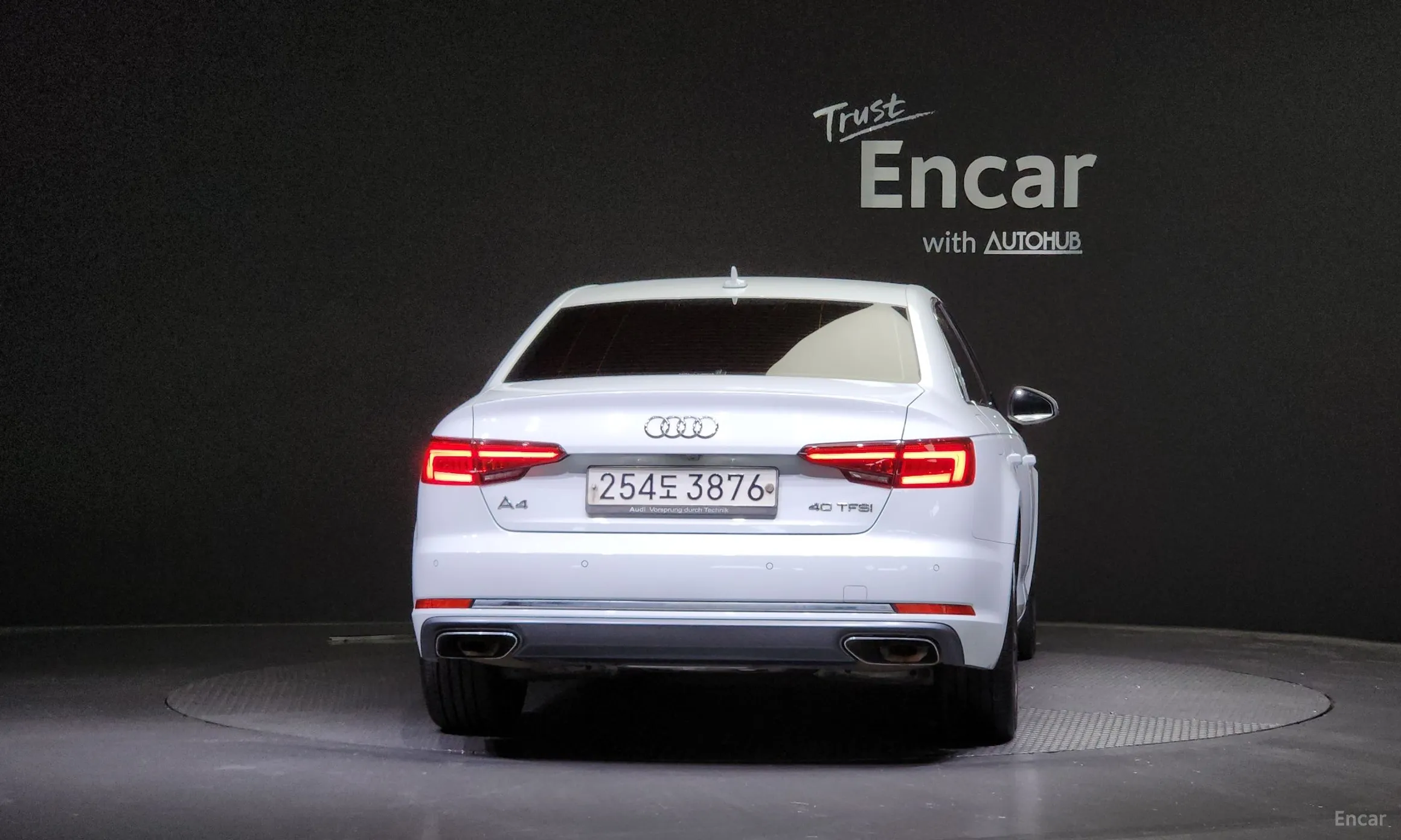 Audi A4 (B9) превью 3