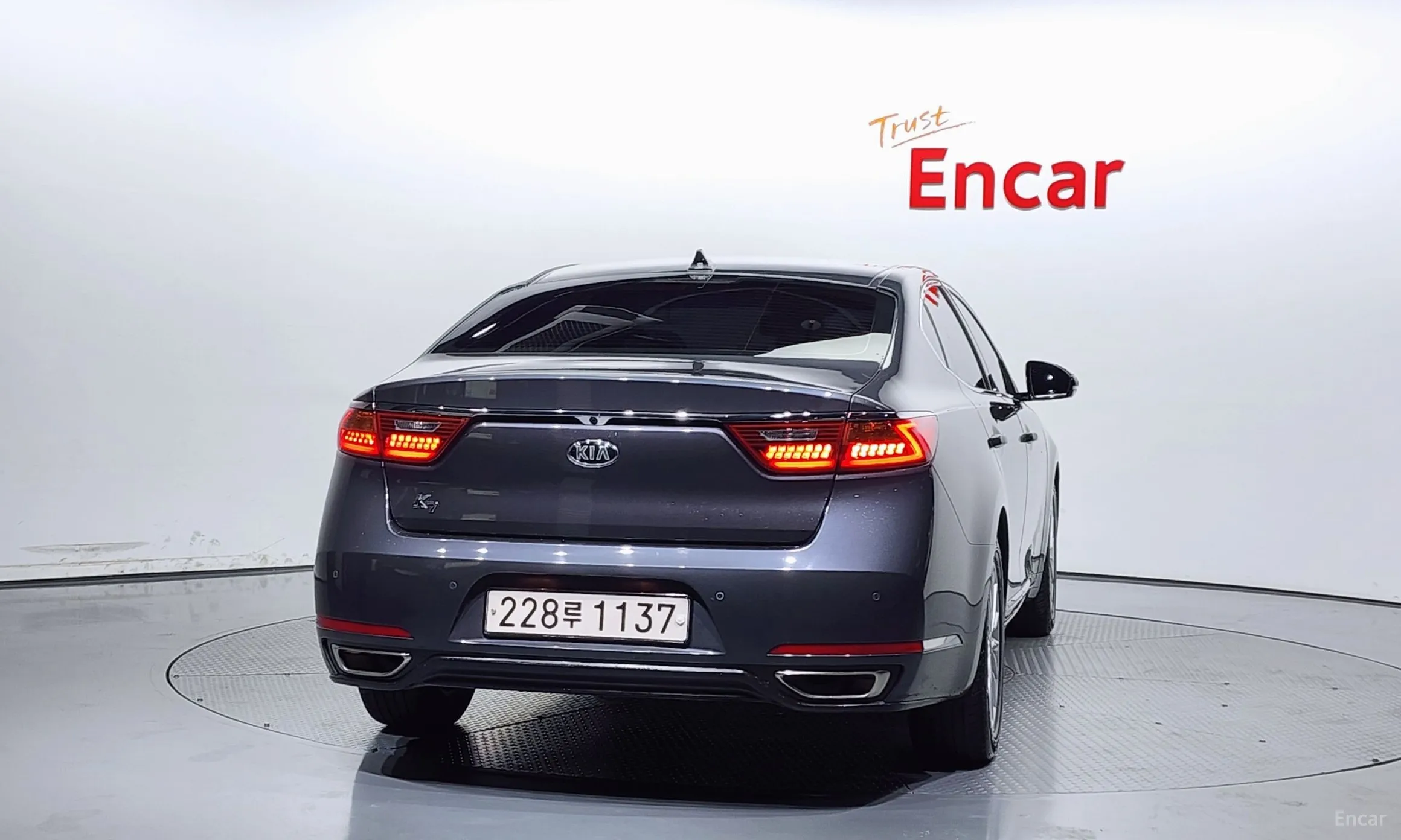 Kia K7 превью 3