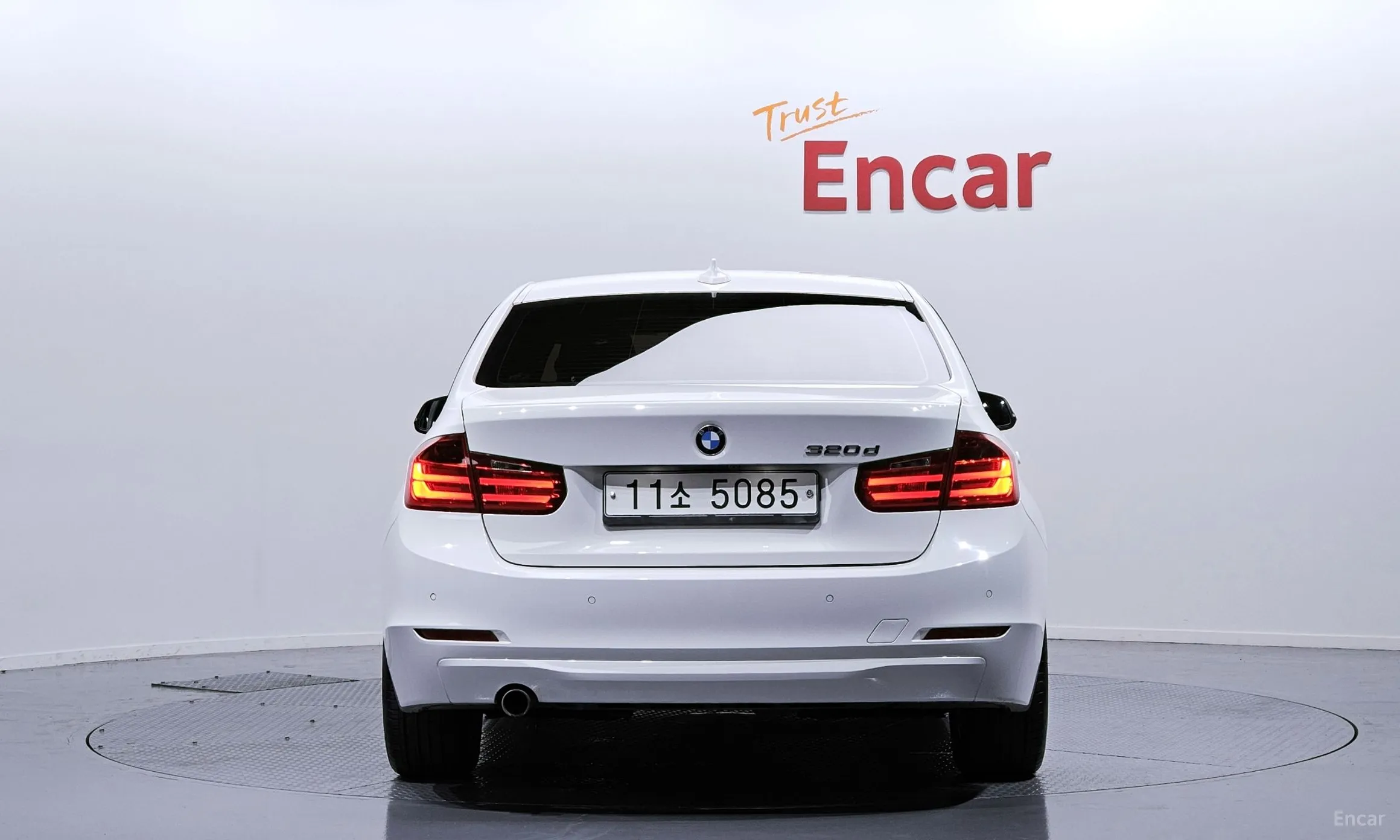 BMW 3 Series (F30) превью 3