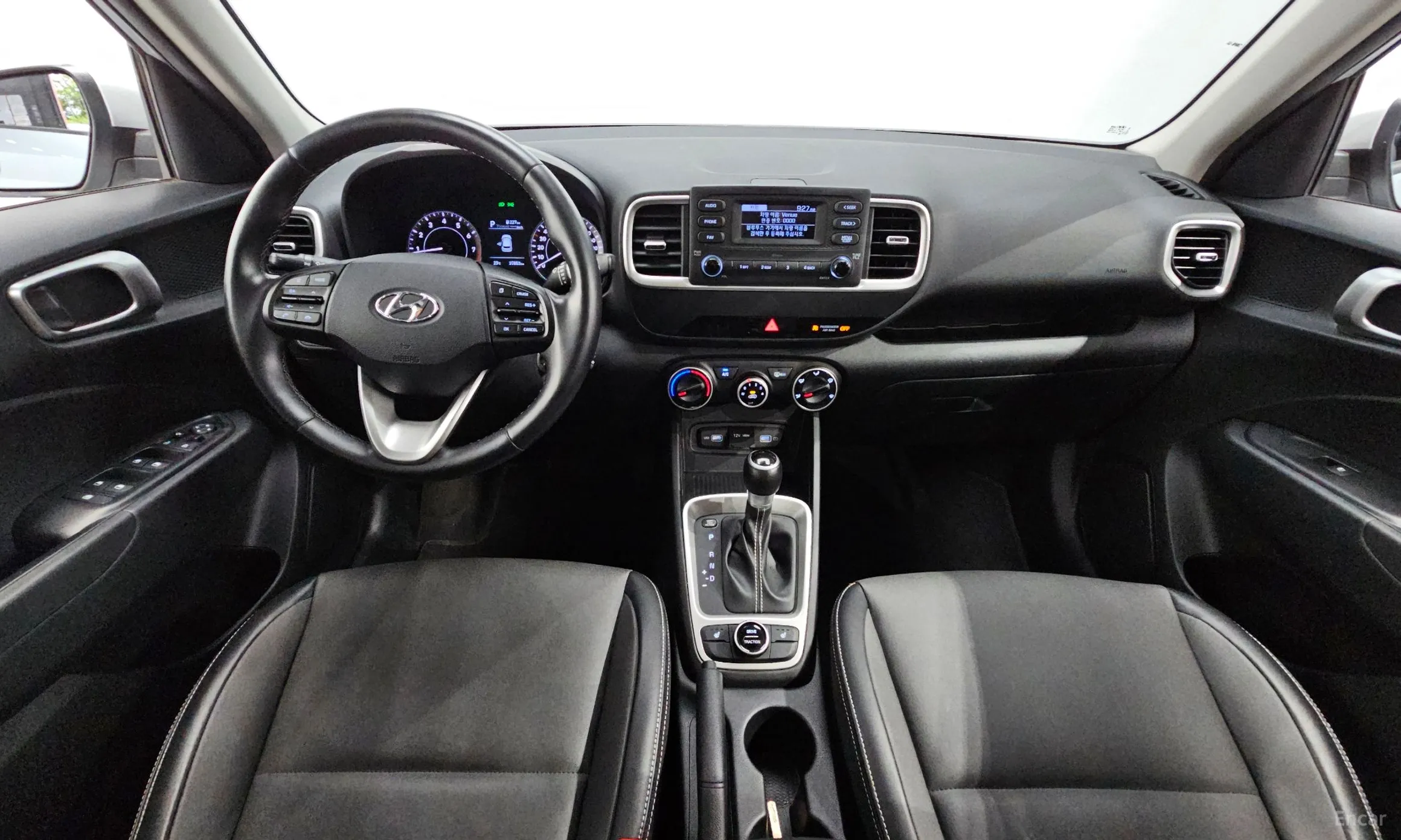 Hyundai Venue превью 4