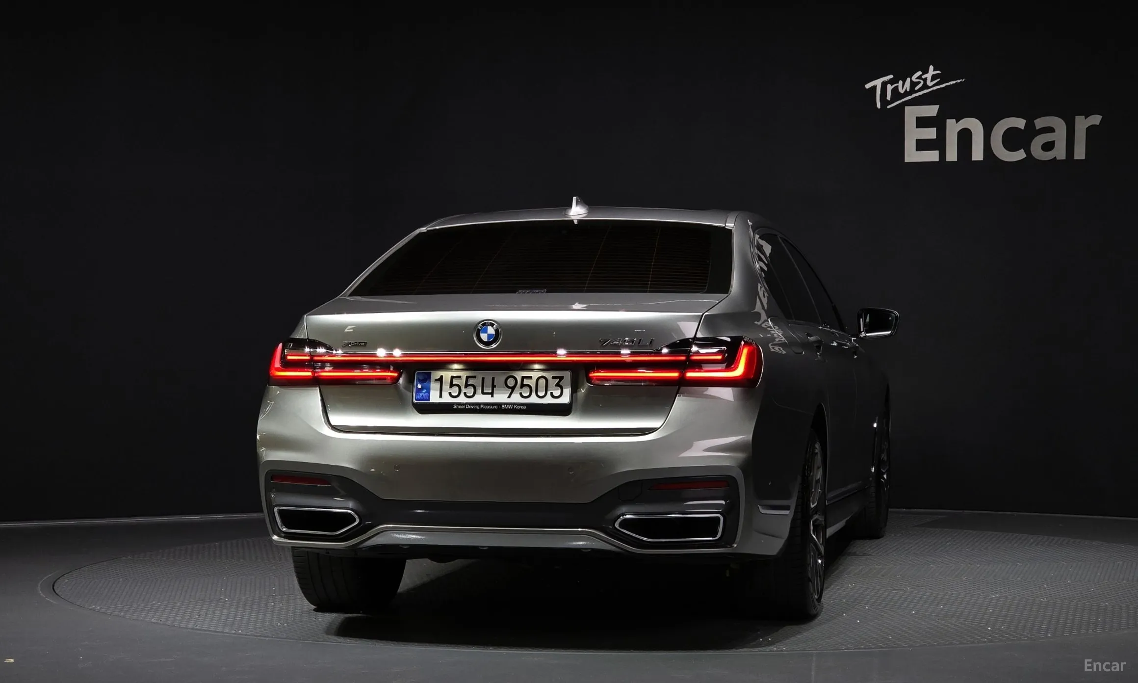 BMW 7 Series (G11) превью 3