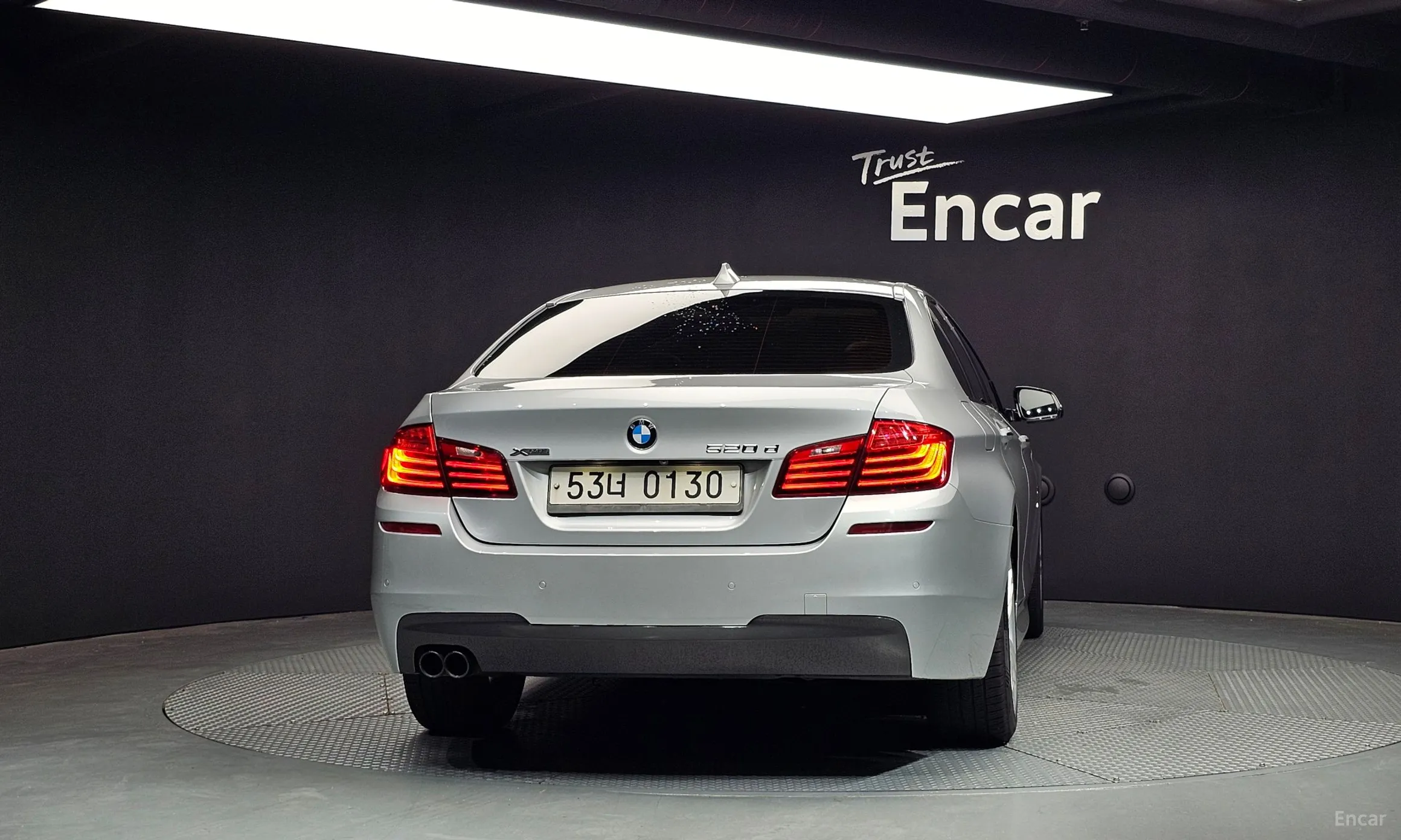 BMW 5 Series (F10) превью 3