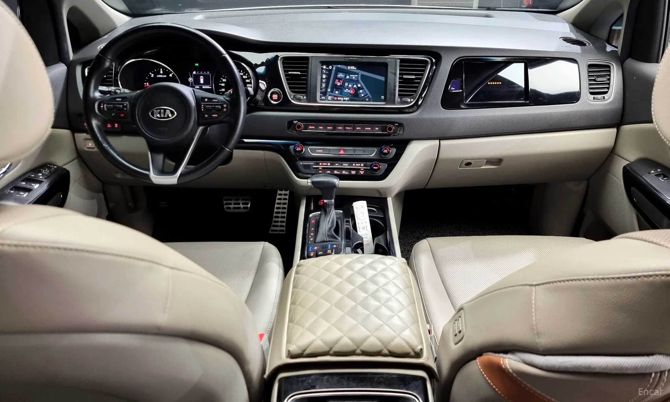 Kia Carnival превью 4
