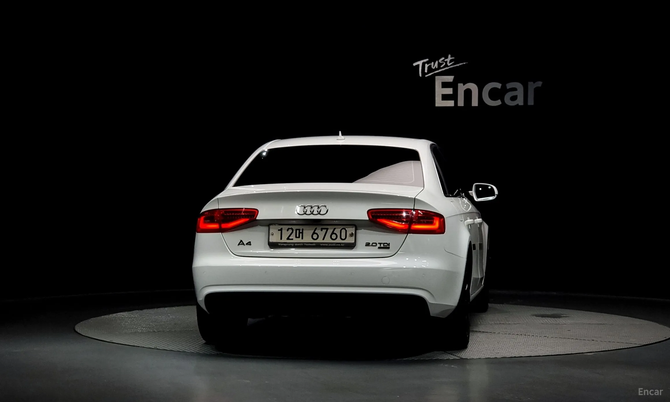 Audi New A4 превью 3