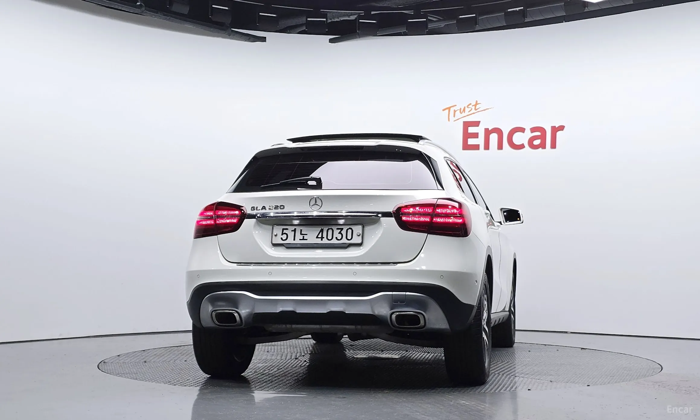 Mercedes Benz GLA-Class X156 превью 3