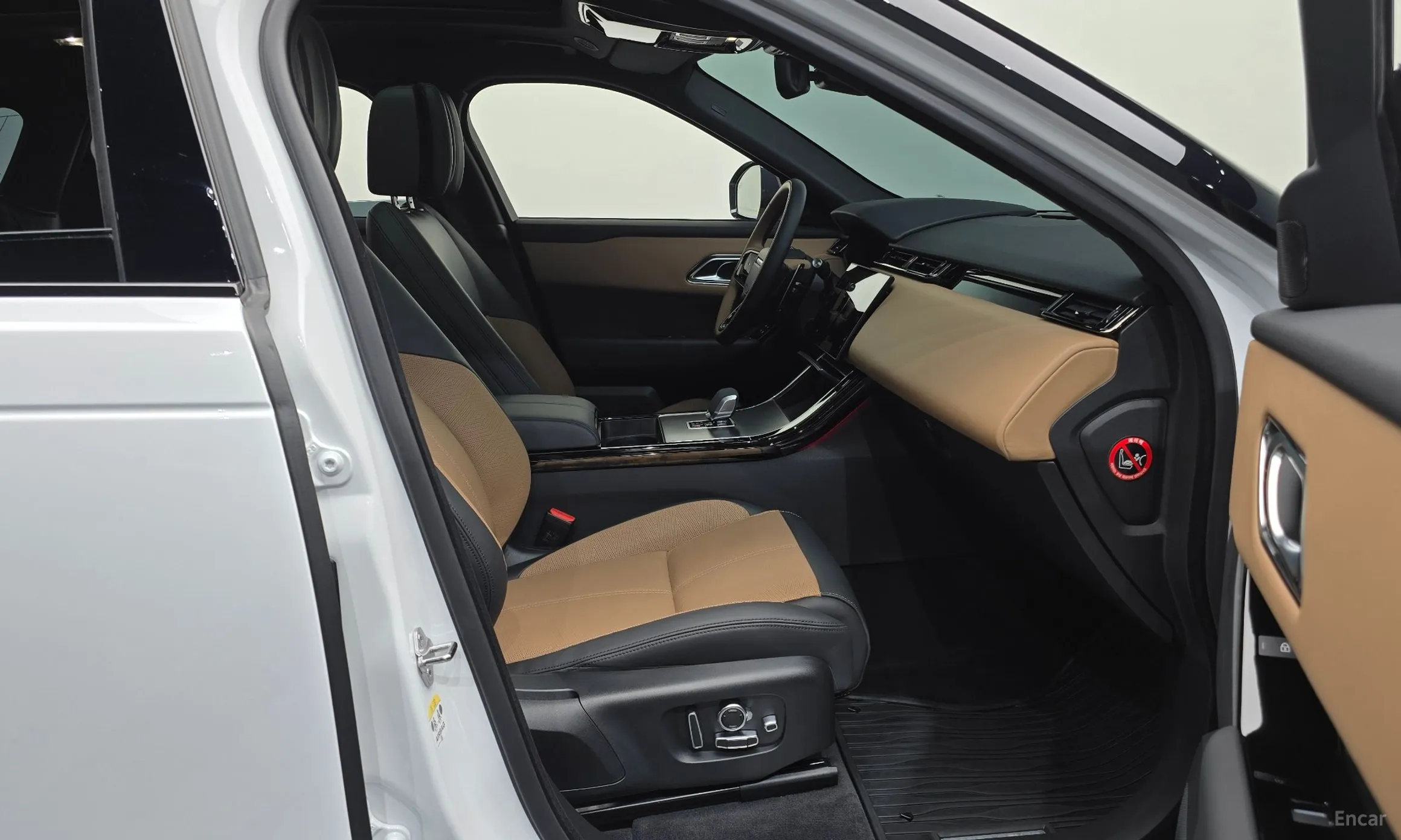 Land Rover Range Rover Bella превью 3