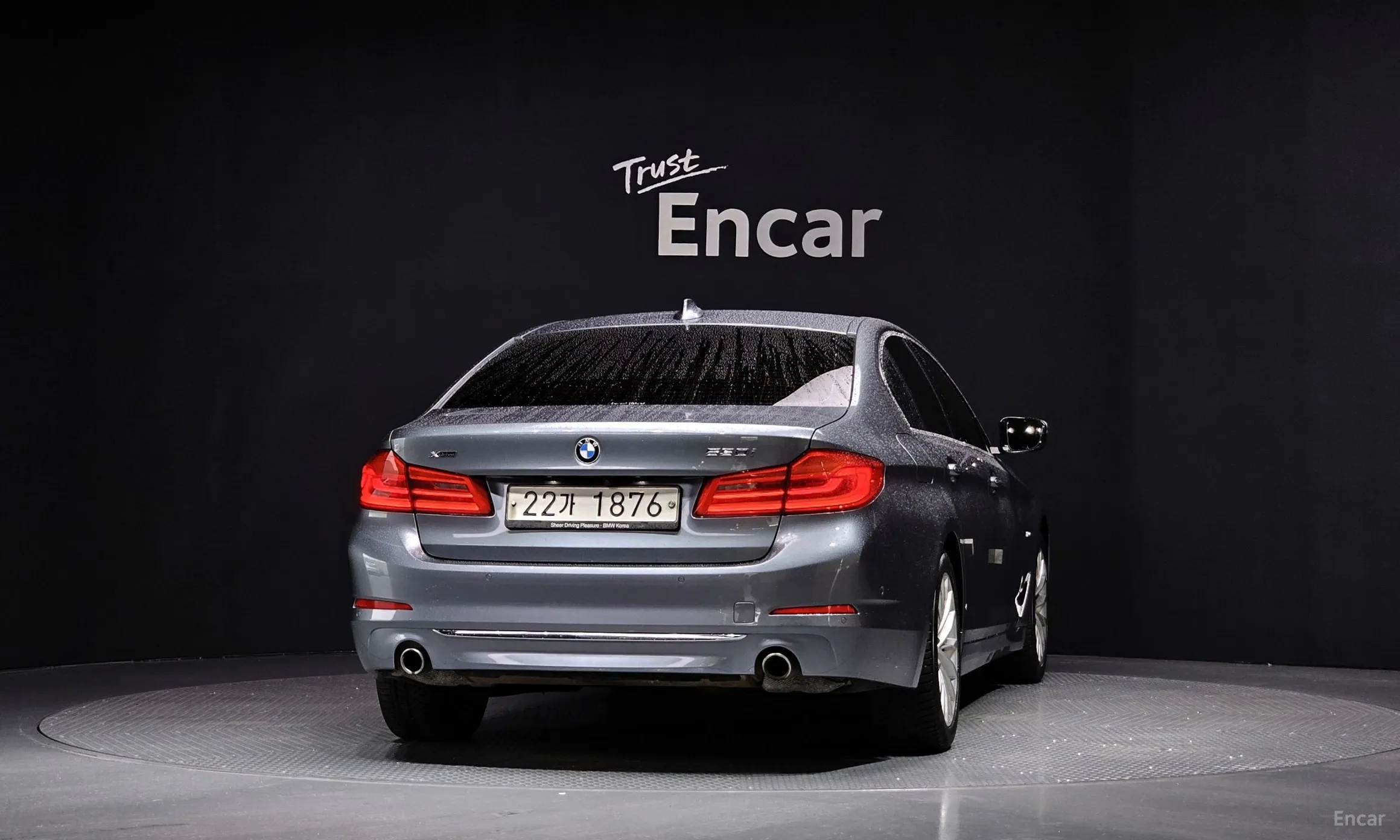 BMW 5 Series (G30) превью 3