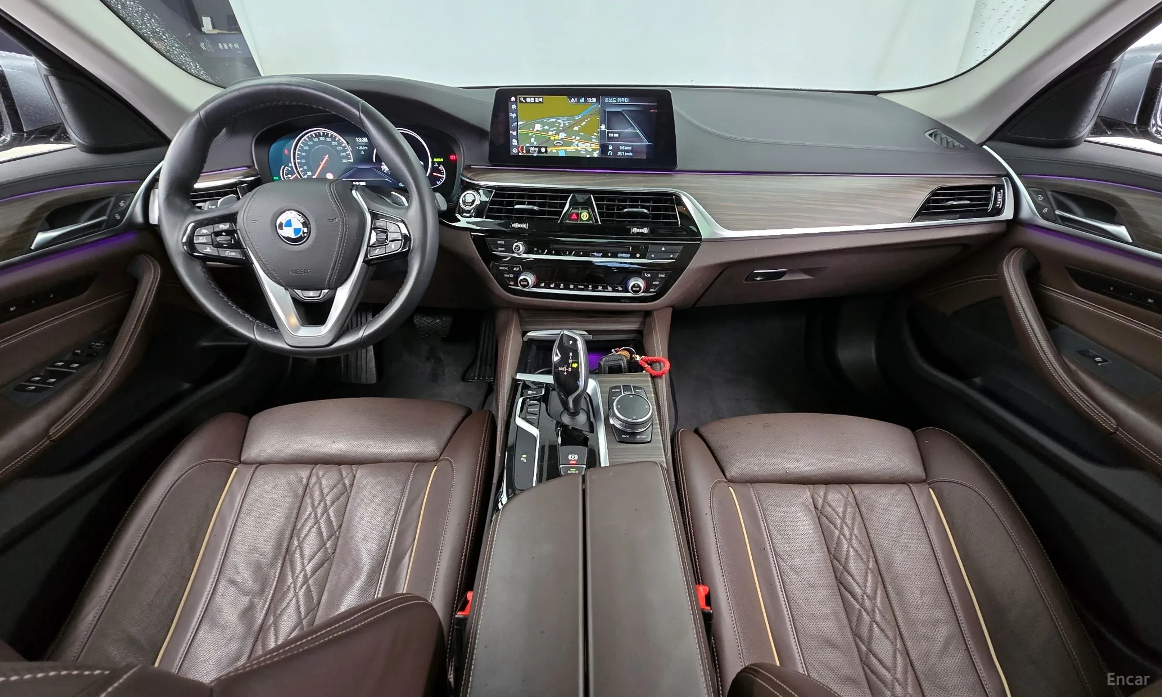 BMW 5 Series (G30) превью 4