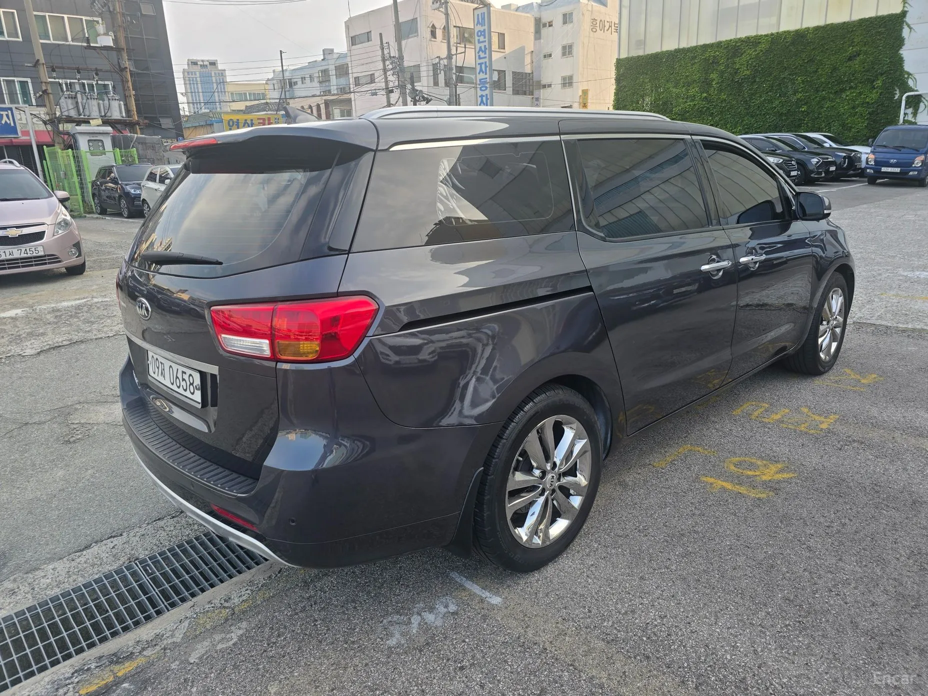 Kia Carnival превью 3