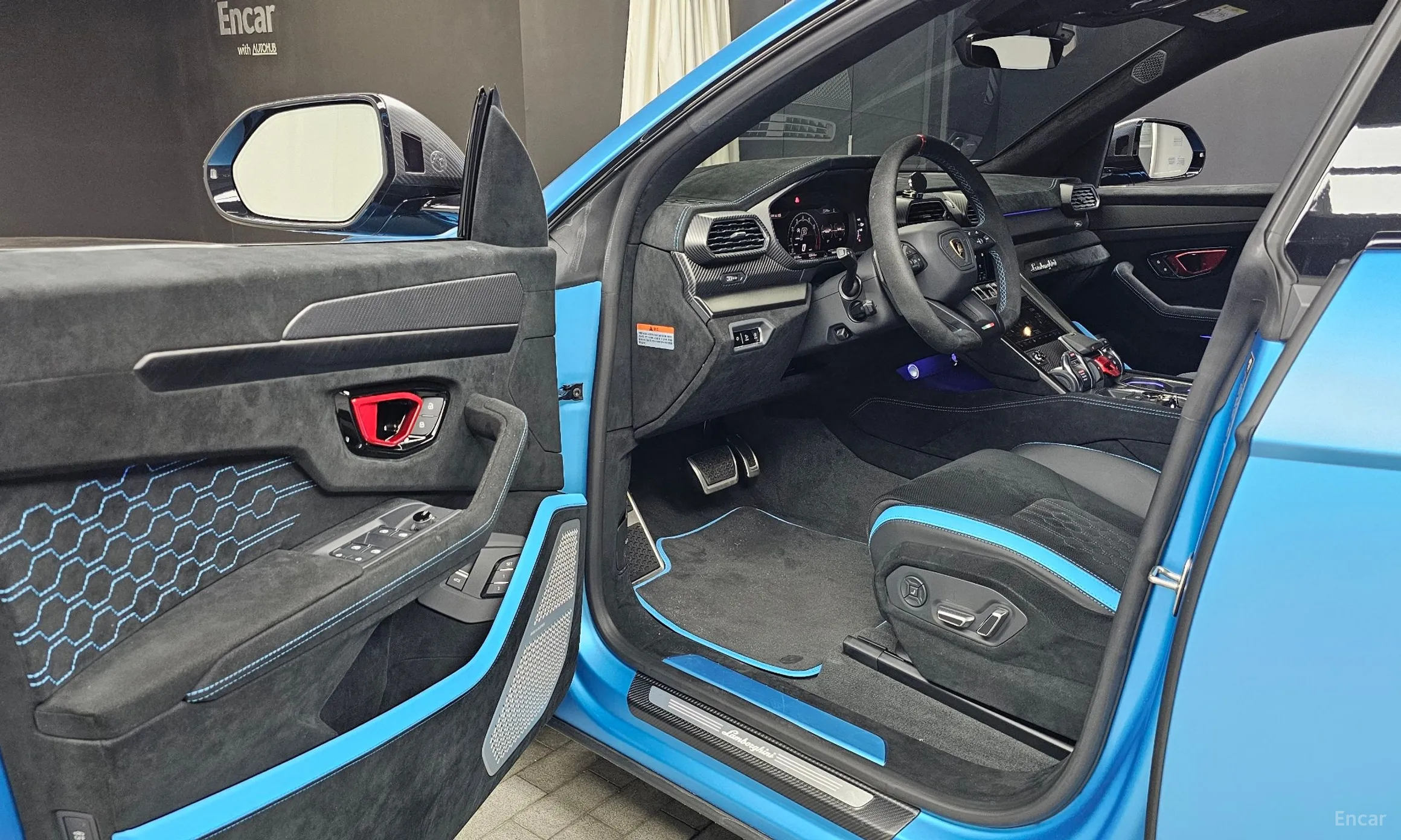 Lamborghini Urus превью 10