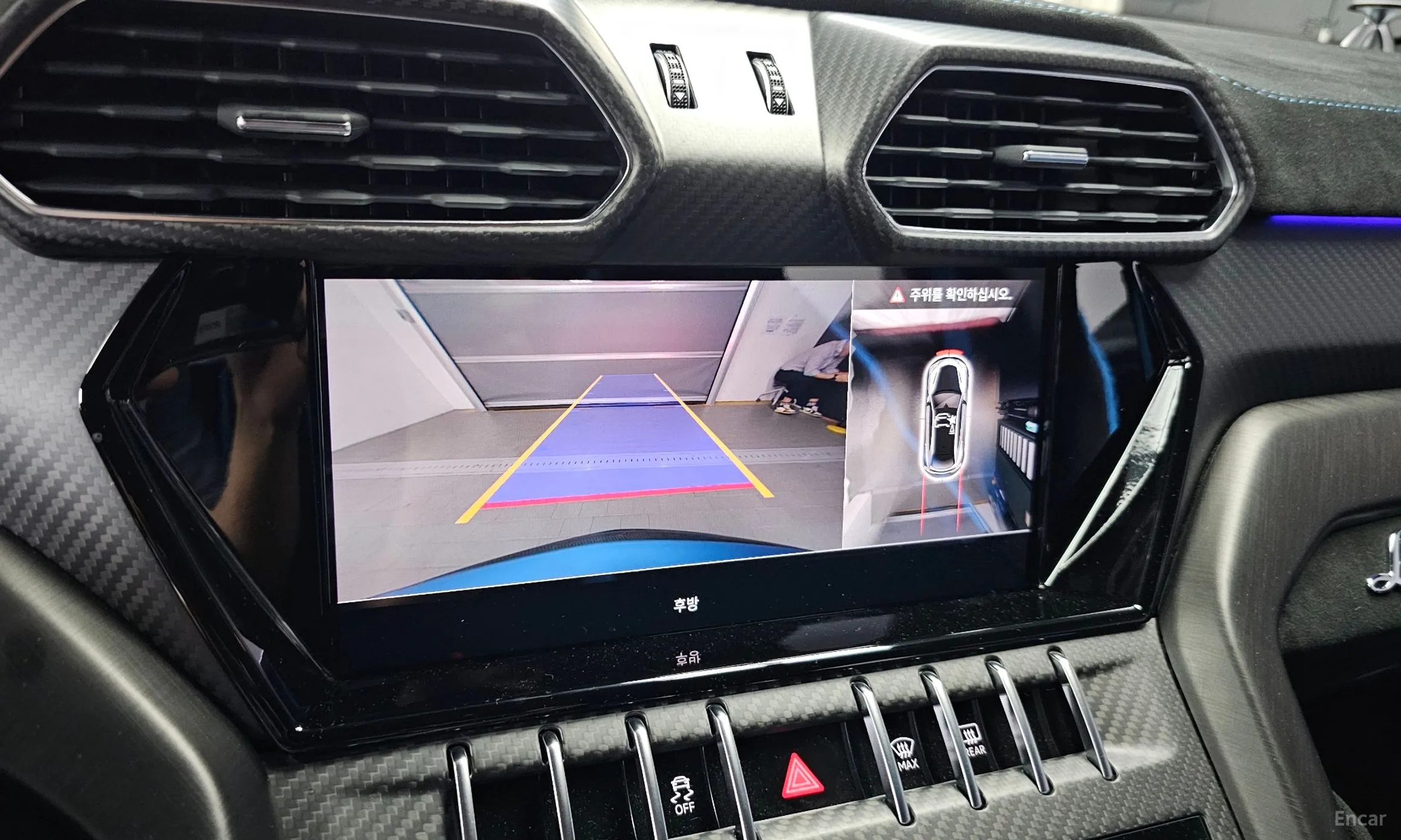 Lamborghini Urus превью 15