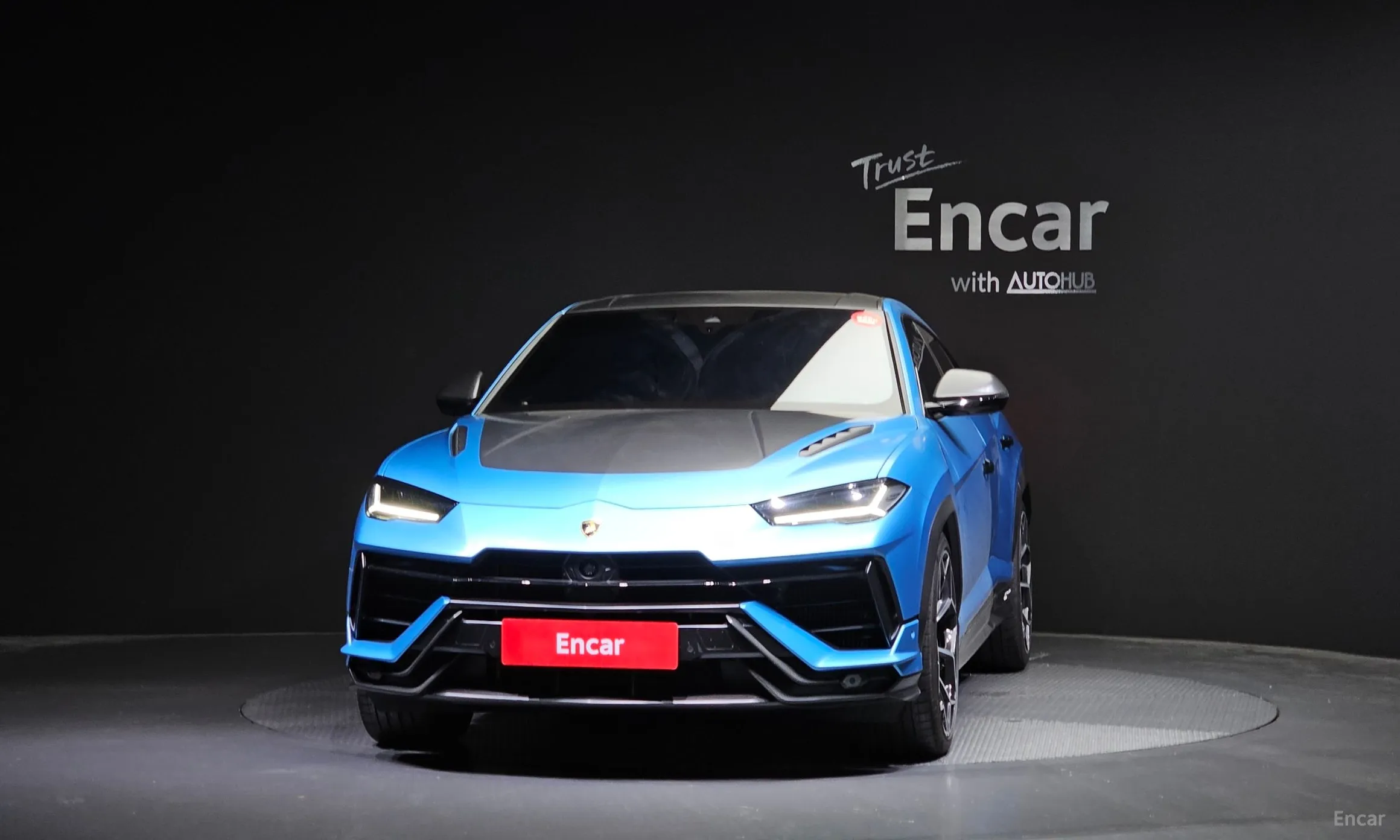 Lamborghini Urus превью 3