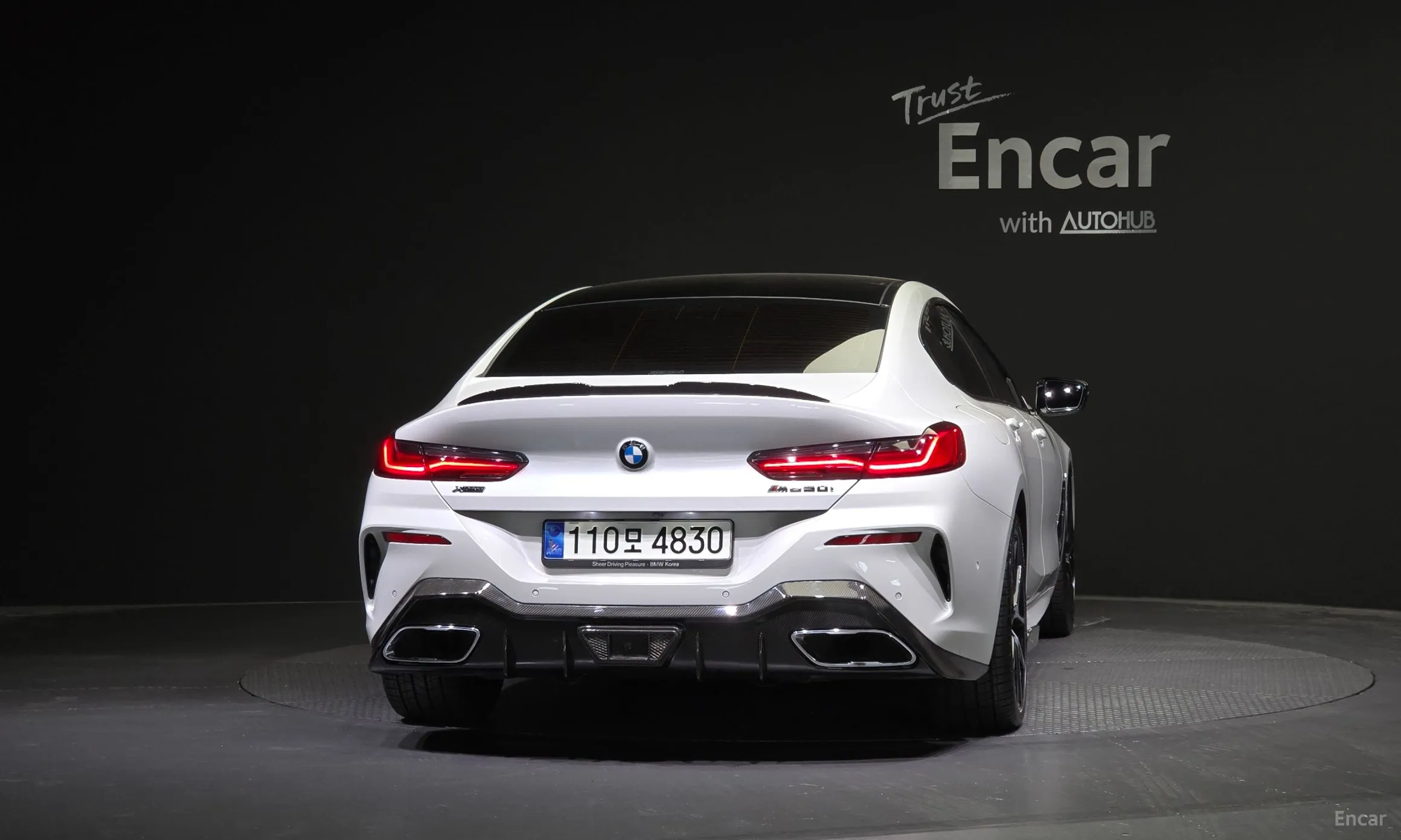 BMW 8-series (G15) превью 3
