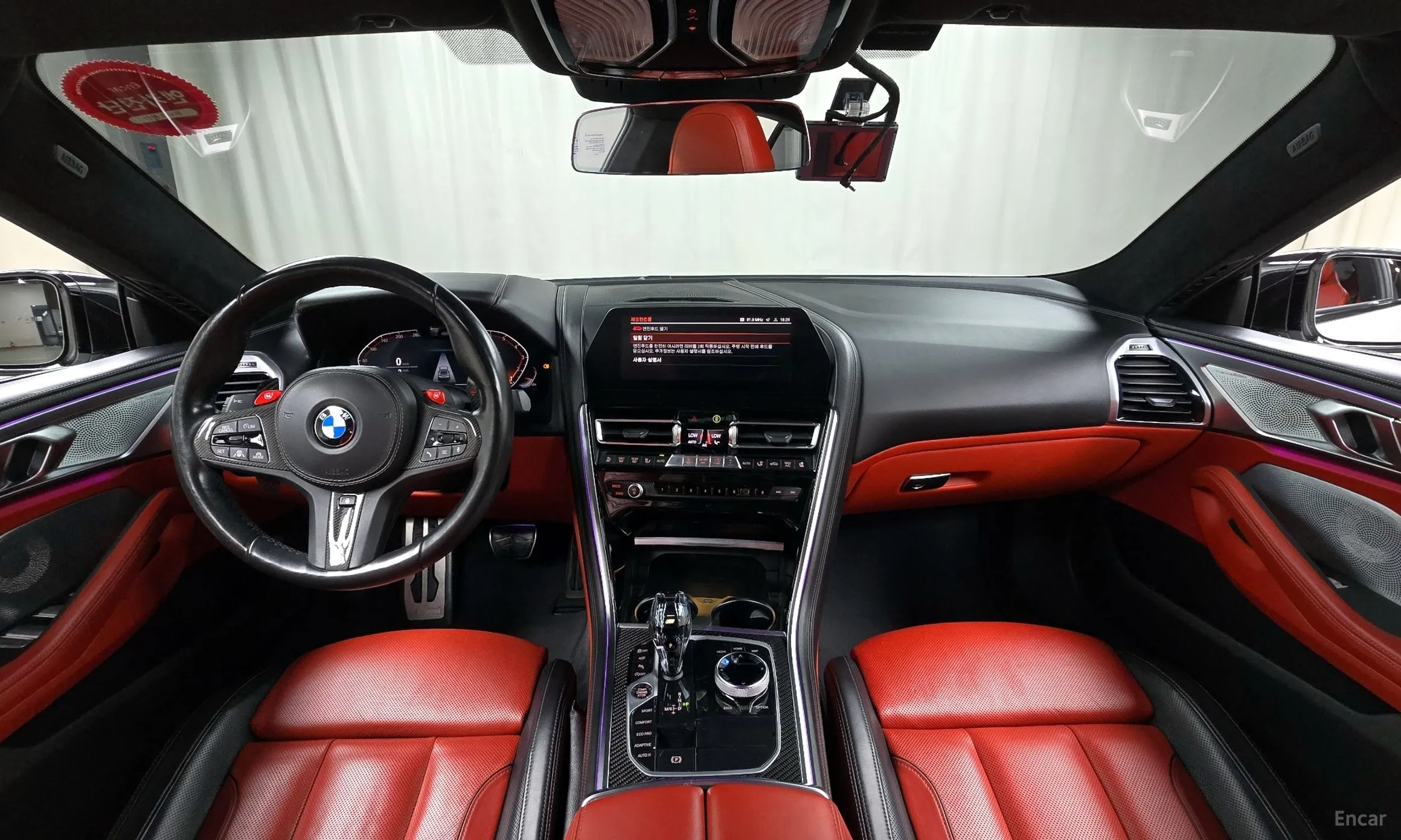 BMW 8-series (G15) превью 4