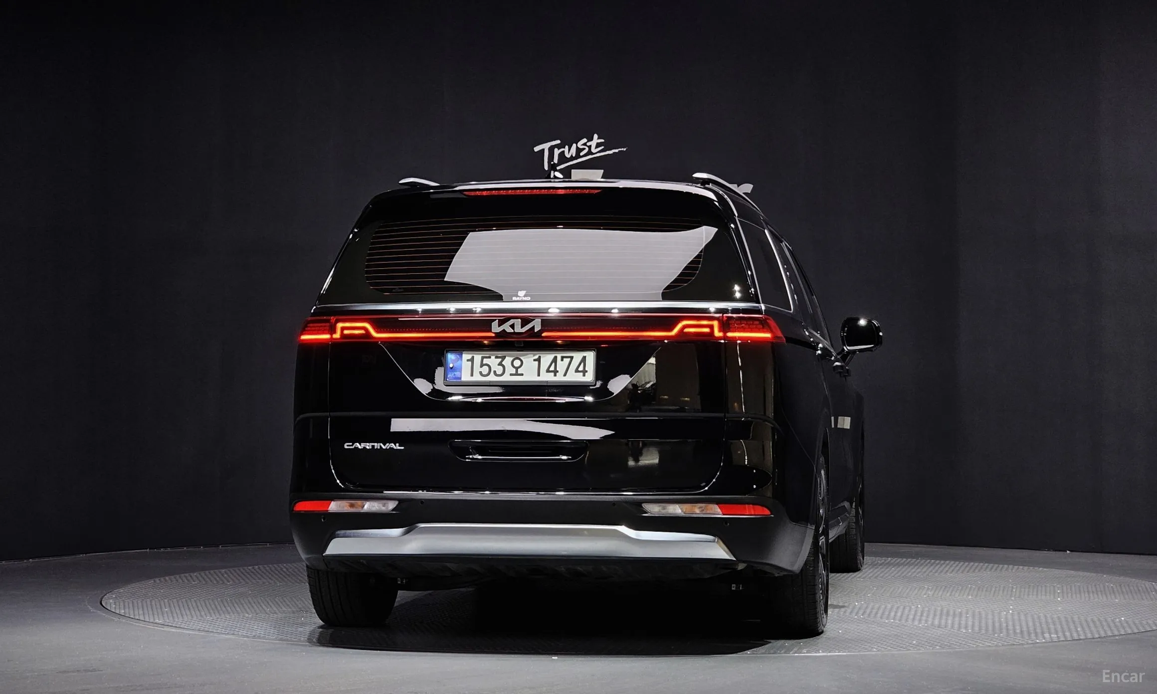 Kia Carnival Gen 4 превью 3
