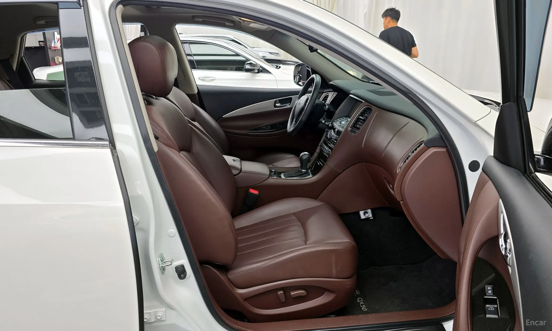 Infiniti QX50 превью 11
