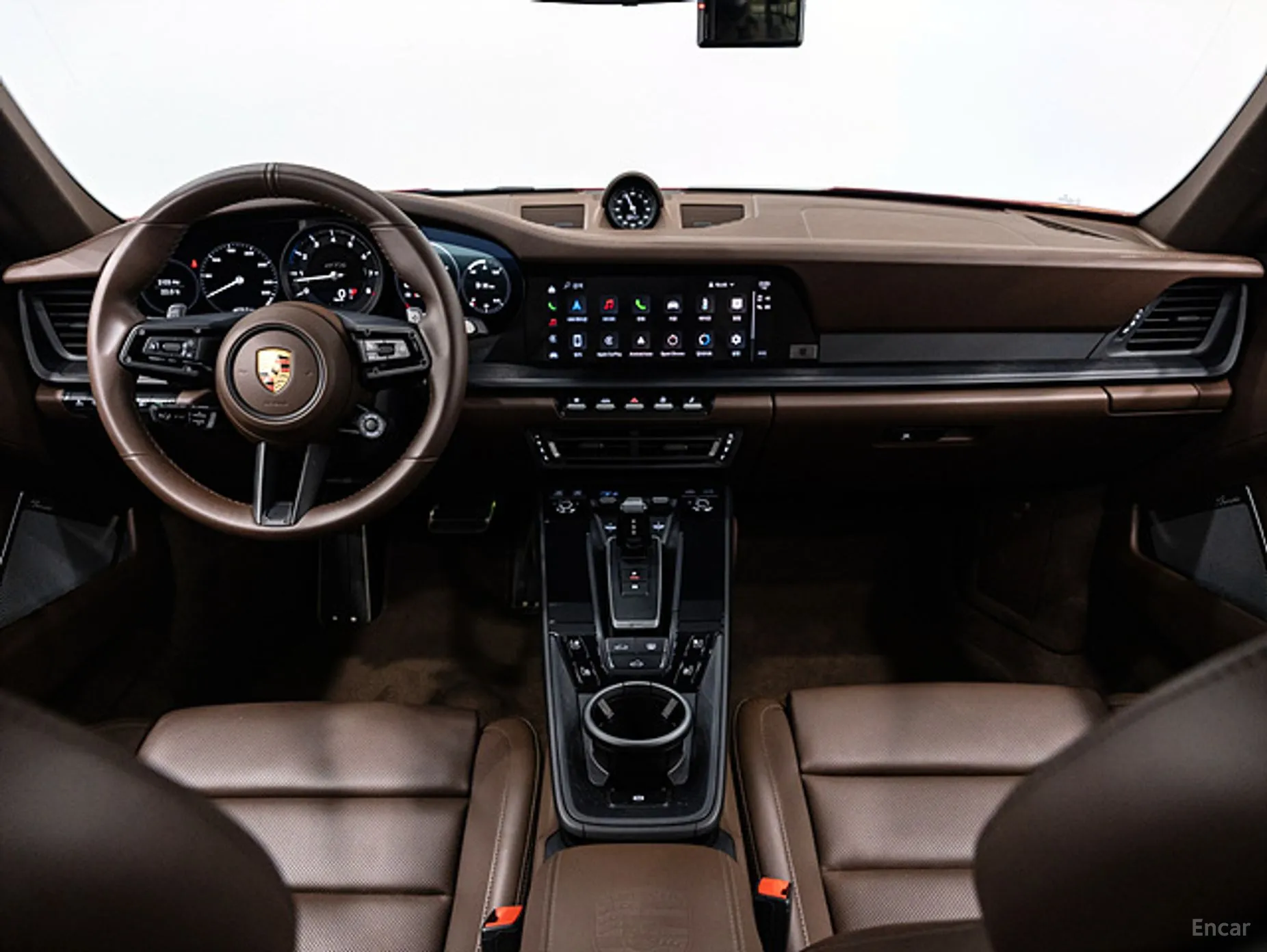 Porsche 911 (992) превью 4