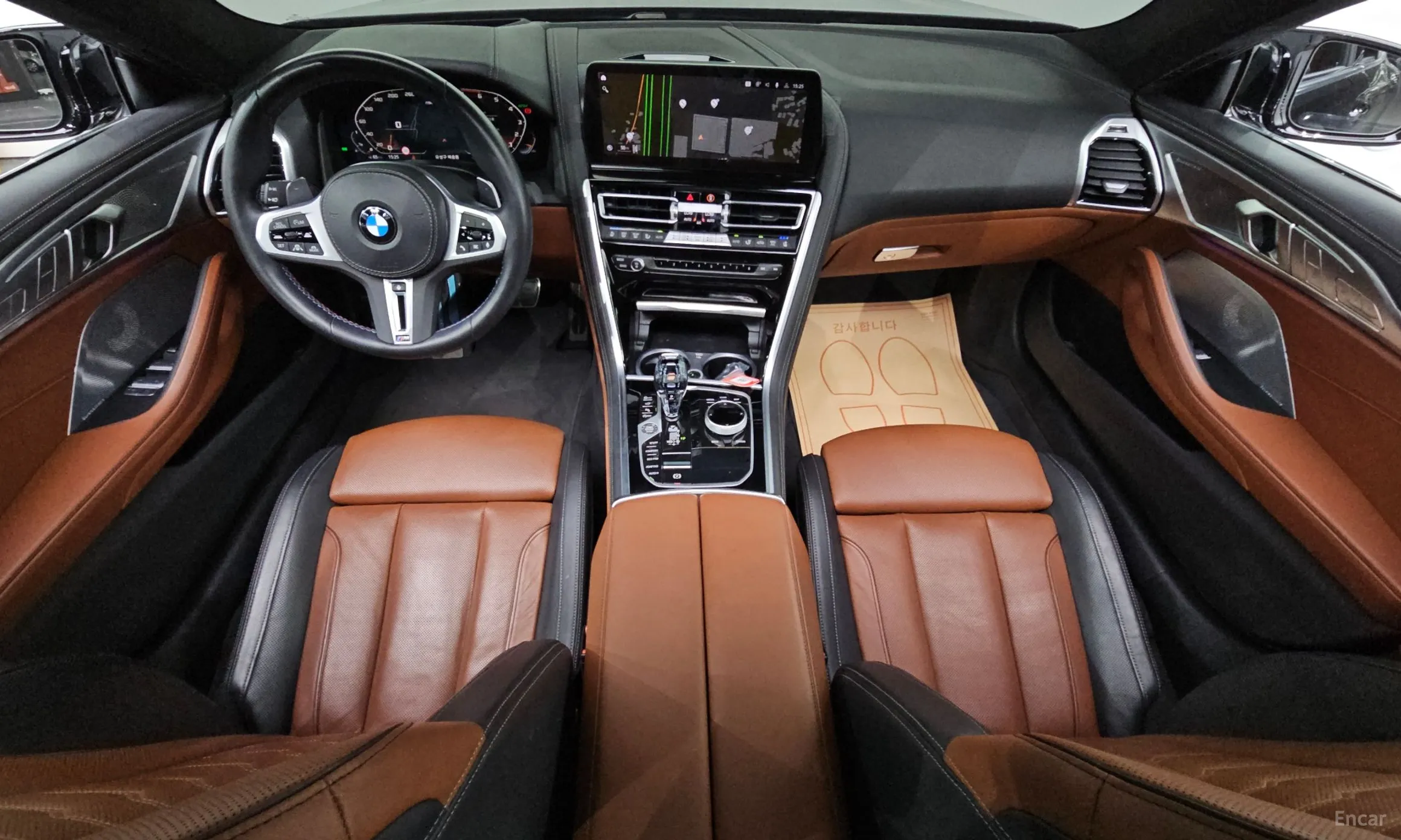 BMW 8-series (G15) превью 4