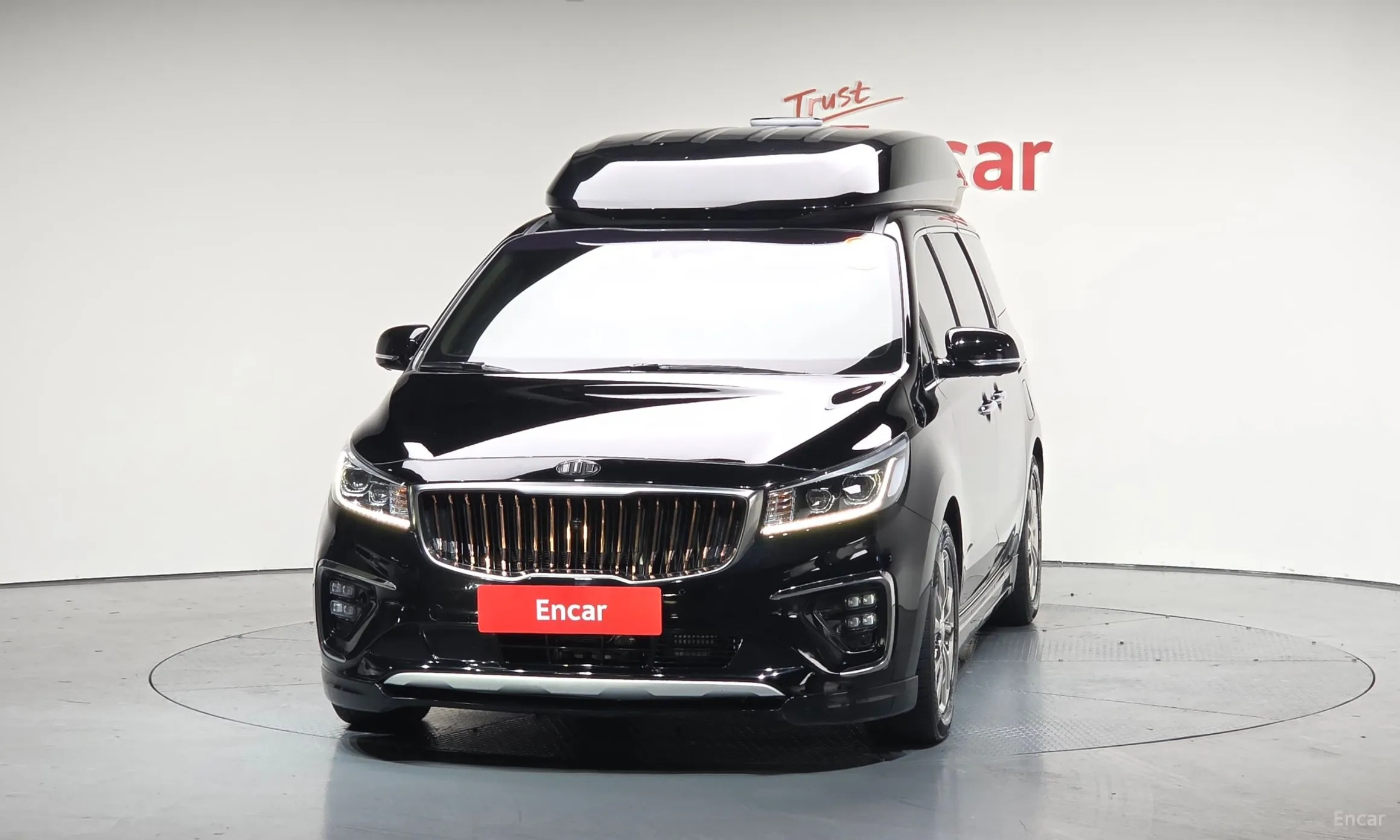 Kia Carnival превью 2
